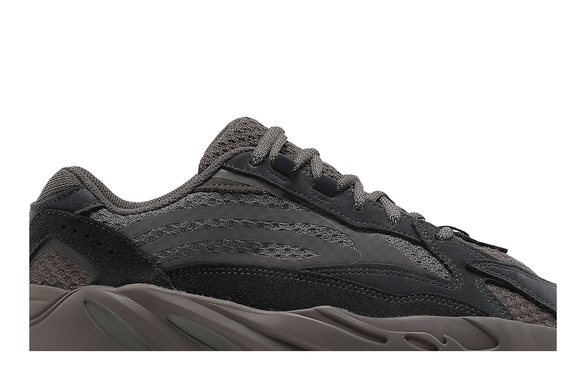 adidas Yeezy Boost 700 V2 Mauve GZ0724 Coiloa - Image 2
