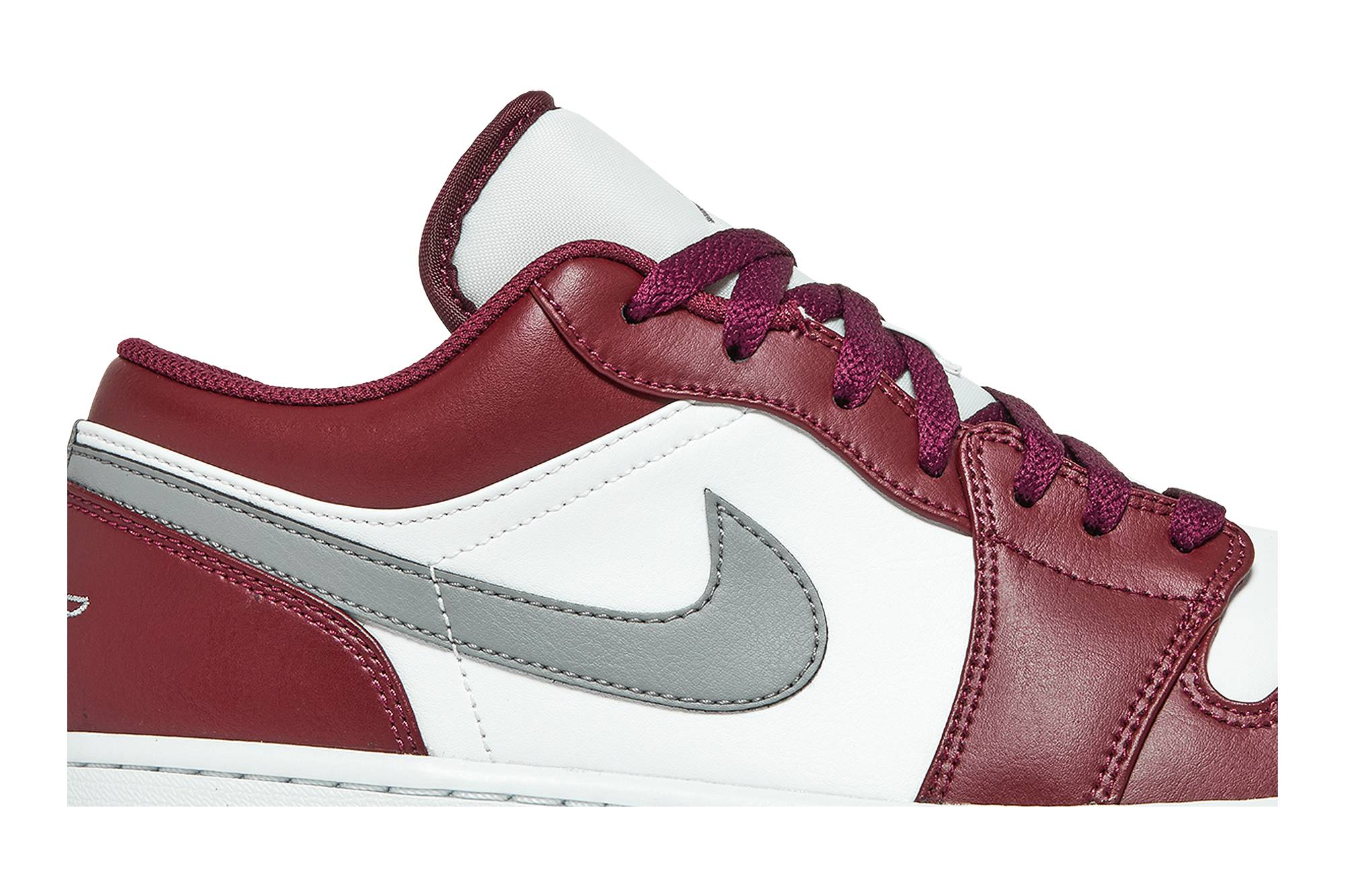 Air Jordan 1 Low 'Bordeaux' 553558-615 - Image 2