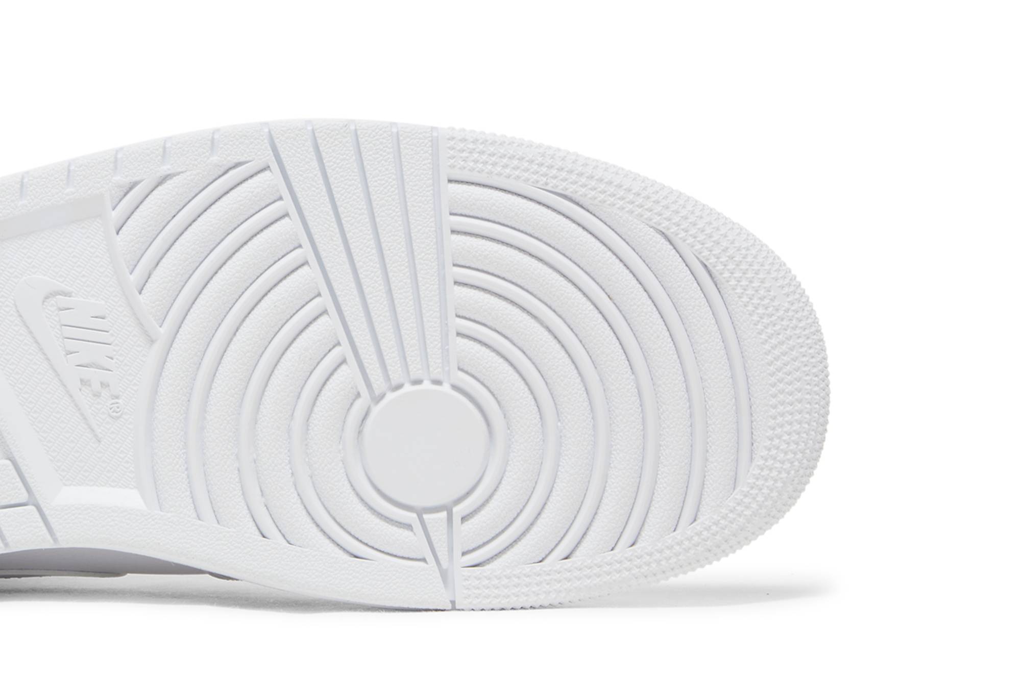 Air Jordan 1 Mid 'Triple White' 2022 554724-136 - Image 5