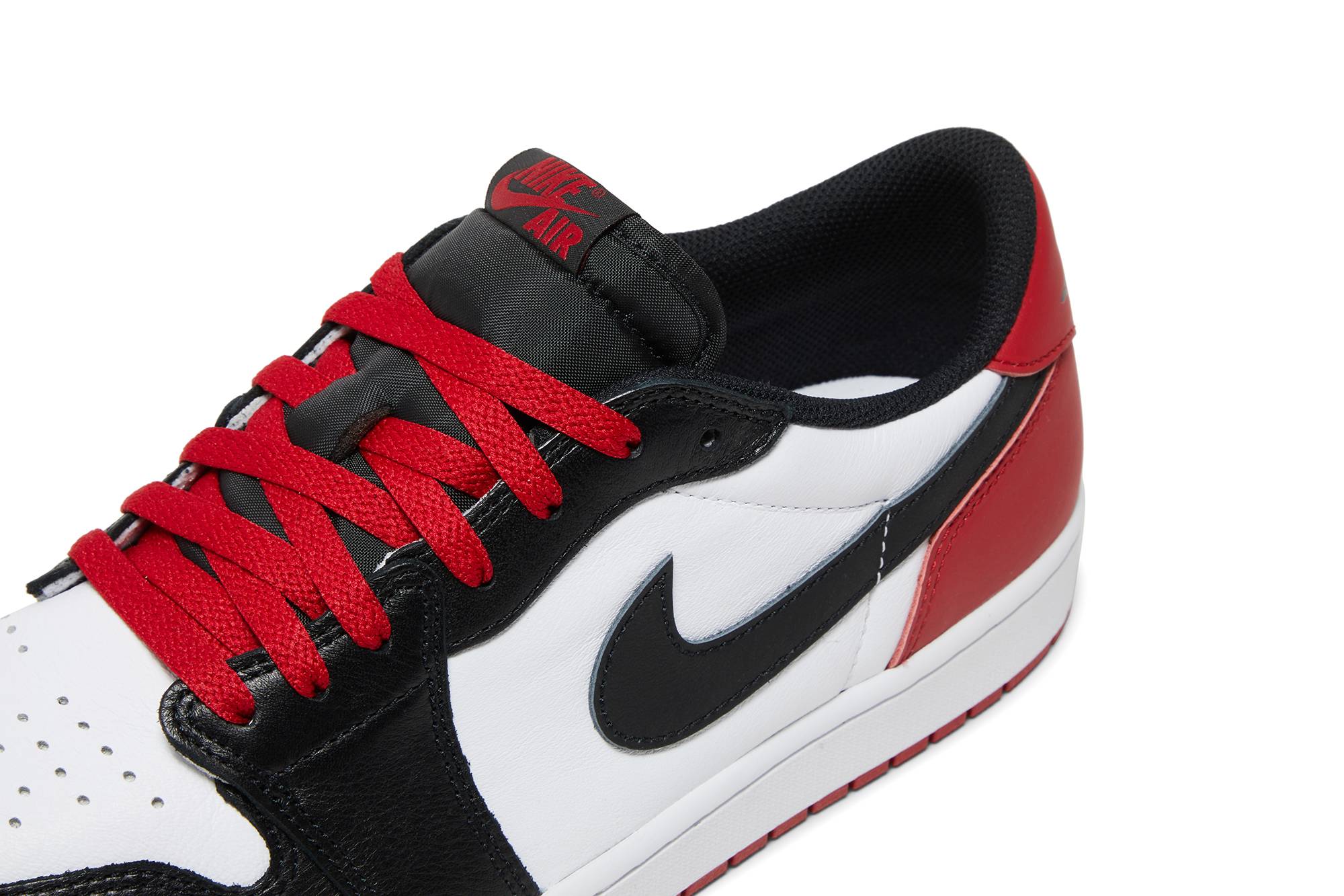 Air Jordan 1 Retro Low OG Black Toe CZ0790-106 Moroen - Image 9
