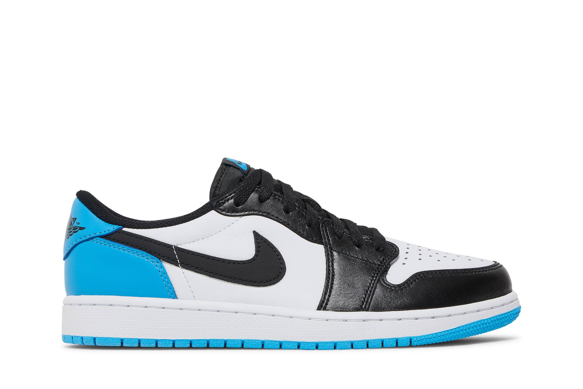 Air Jordan 1 Retro Low OG 'UNC' CZ0790-104