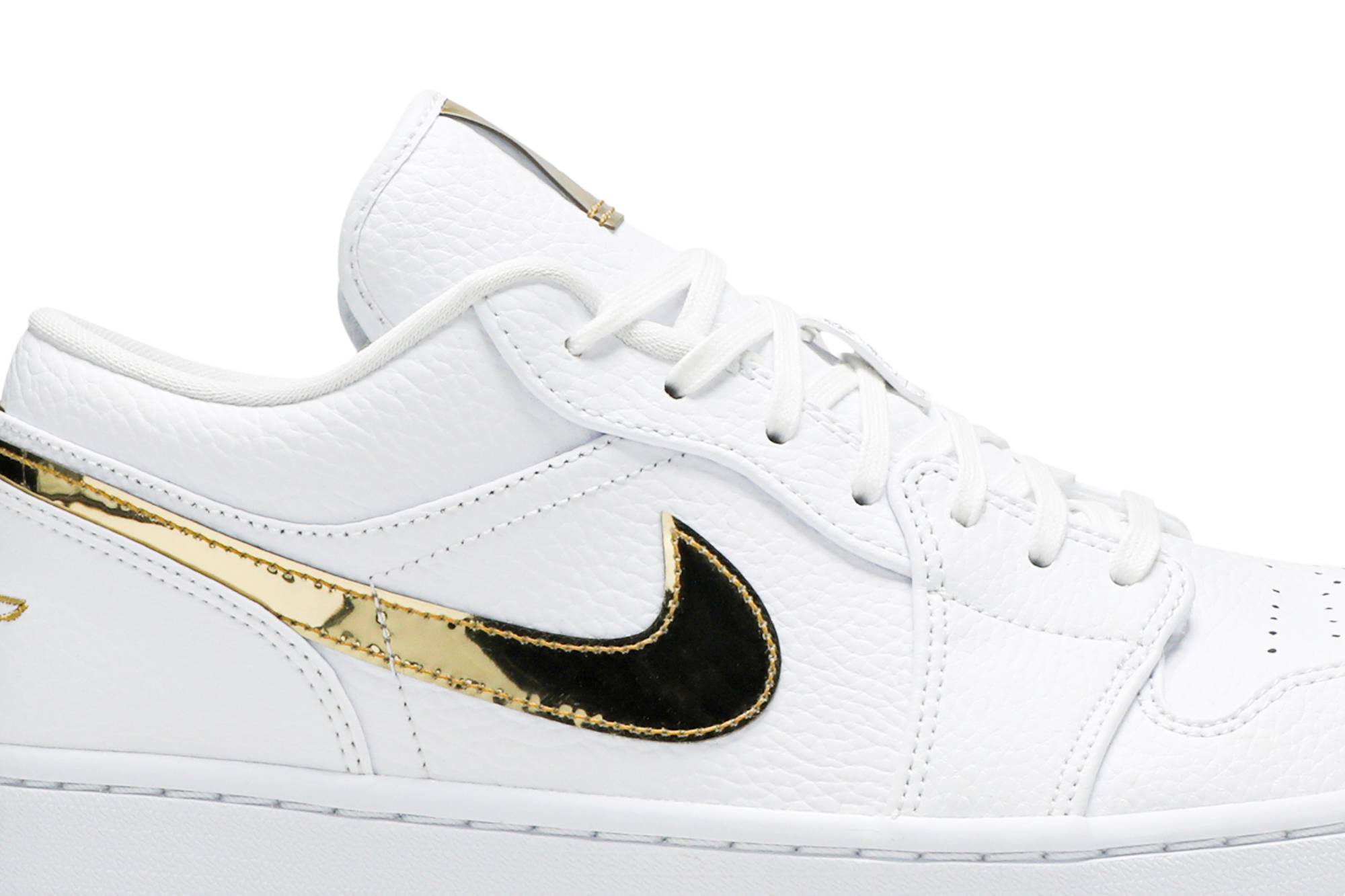 (Women) Air Jordan 1 Retro Low White Metallic Gold CZ4776-100 Moroen - Image 2