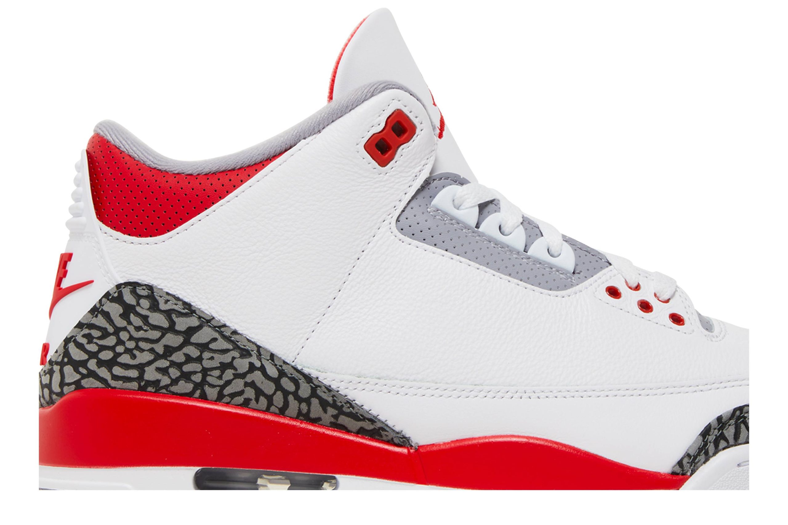 Air Jordan 3 OG 'Fire Red' 2022 DN3707-160 - Image 2