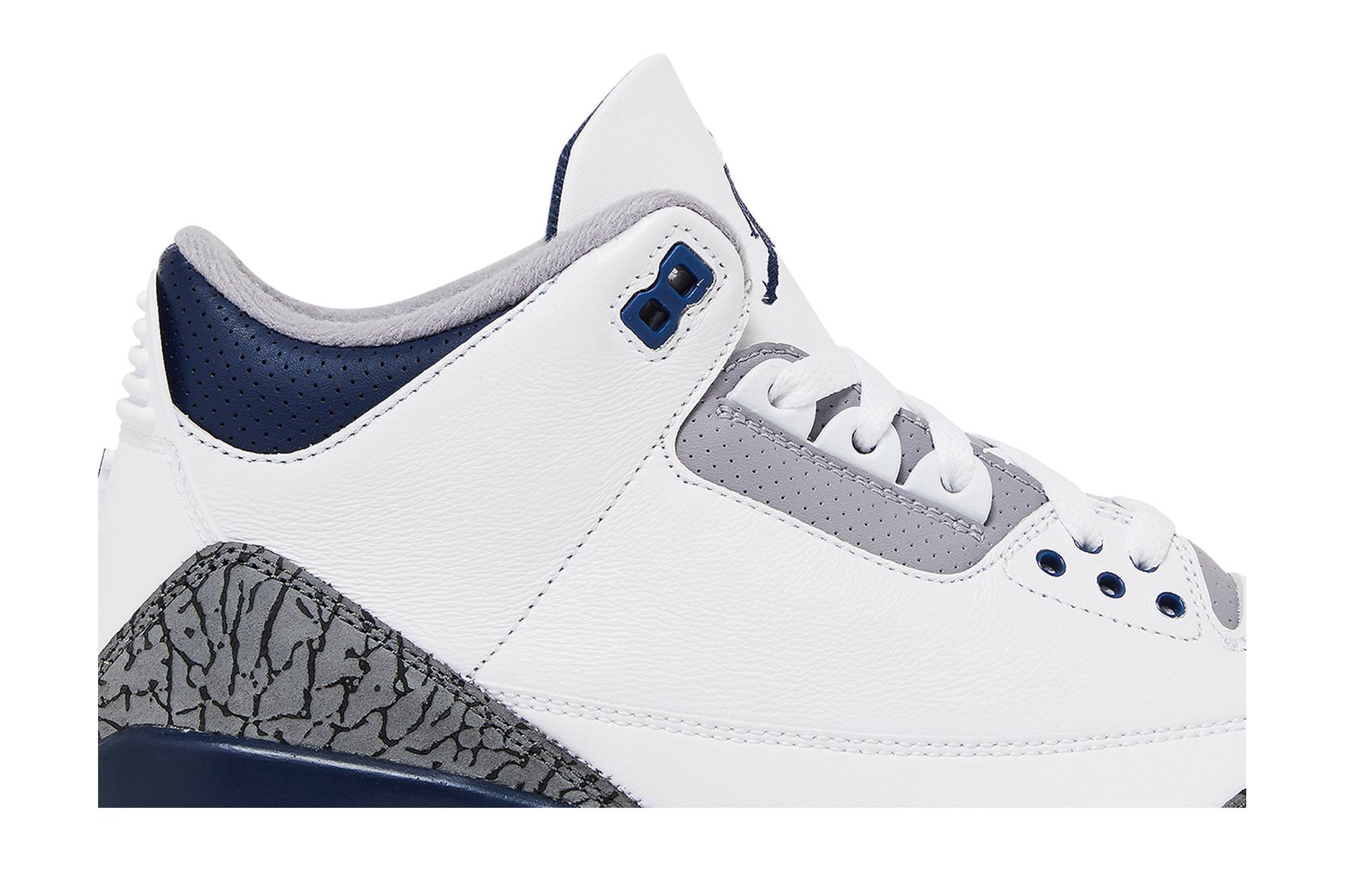 Air Jordan 3 Retro 'Midnight Navy' CT8532-140 - Image 2