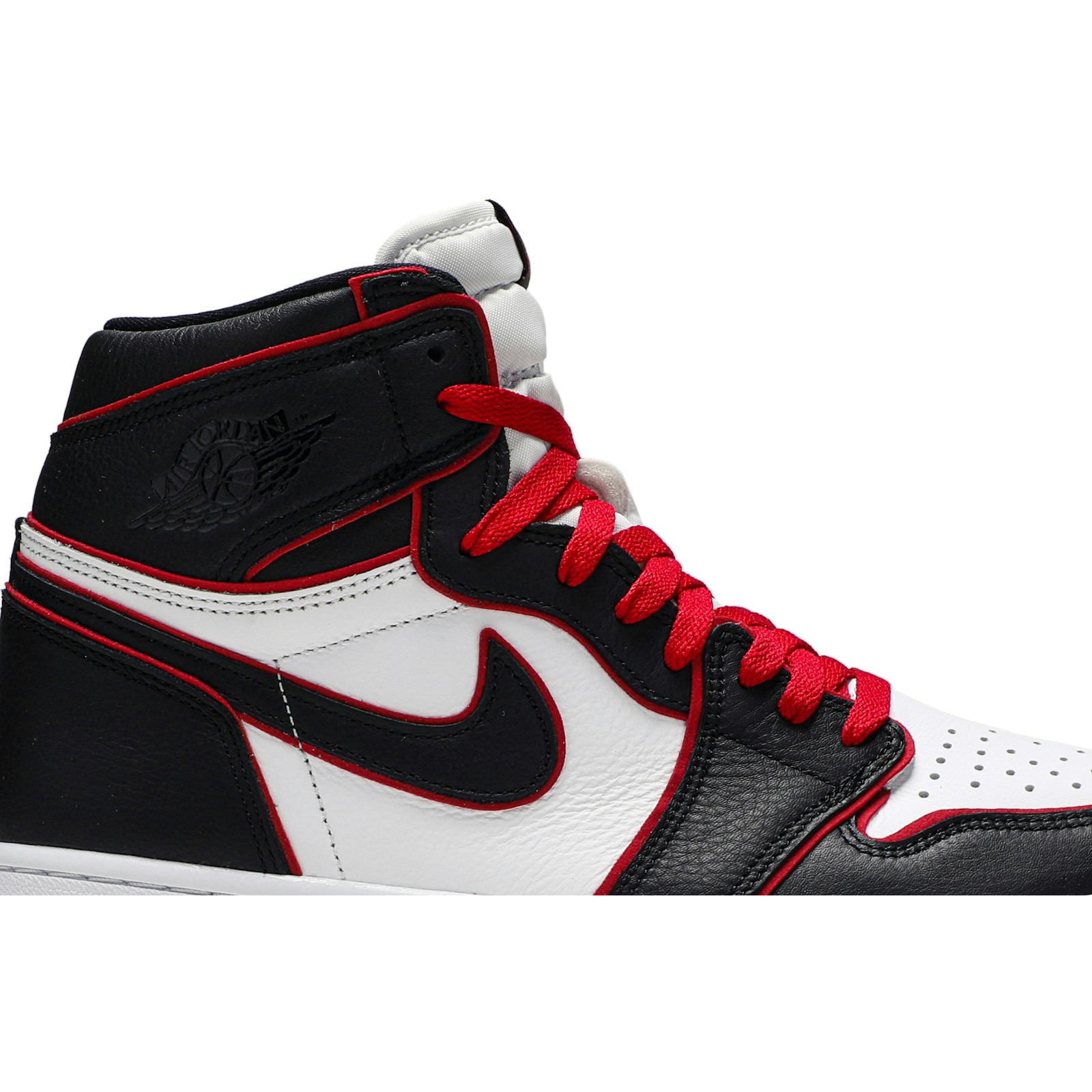 Air Jordan 1 Retro High OG 'Bloodline' 555088-062 - Image 2
