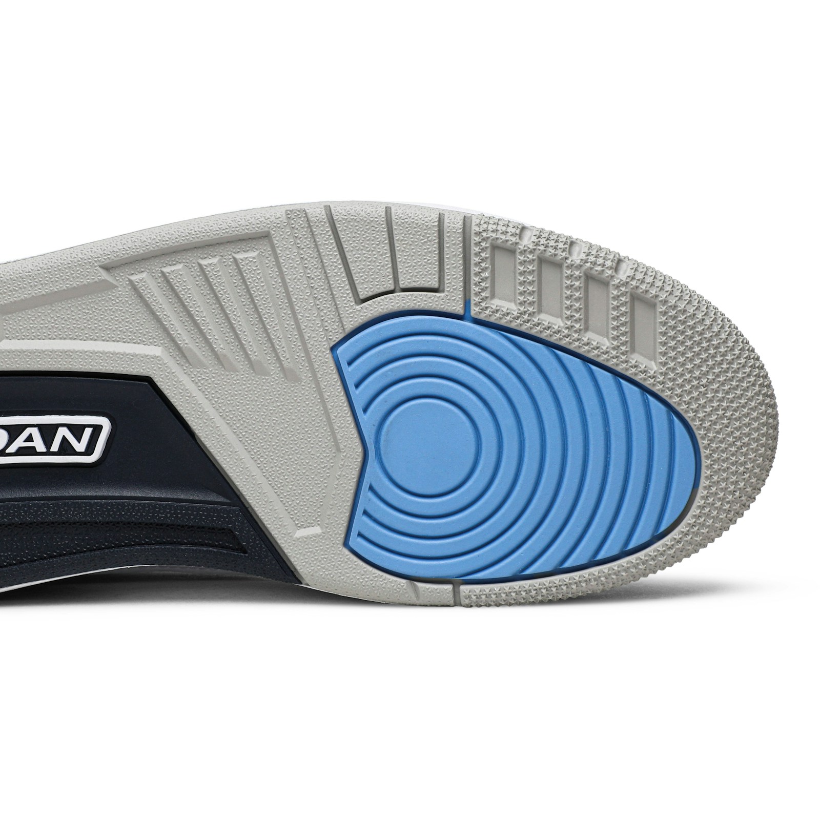 Air Jordan 3 Retro UNC CT8532-104 Moroen - Image 5