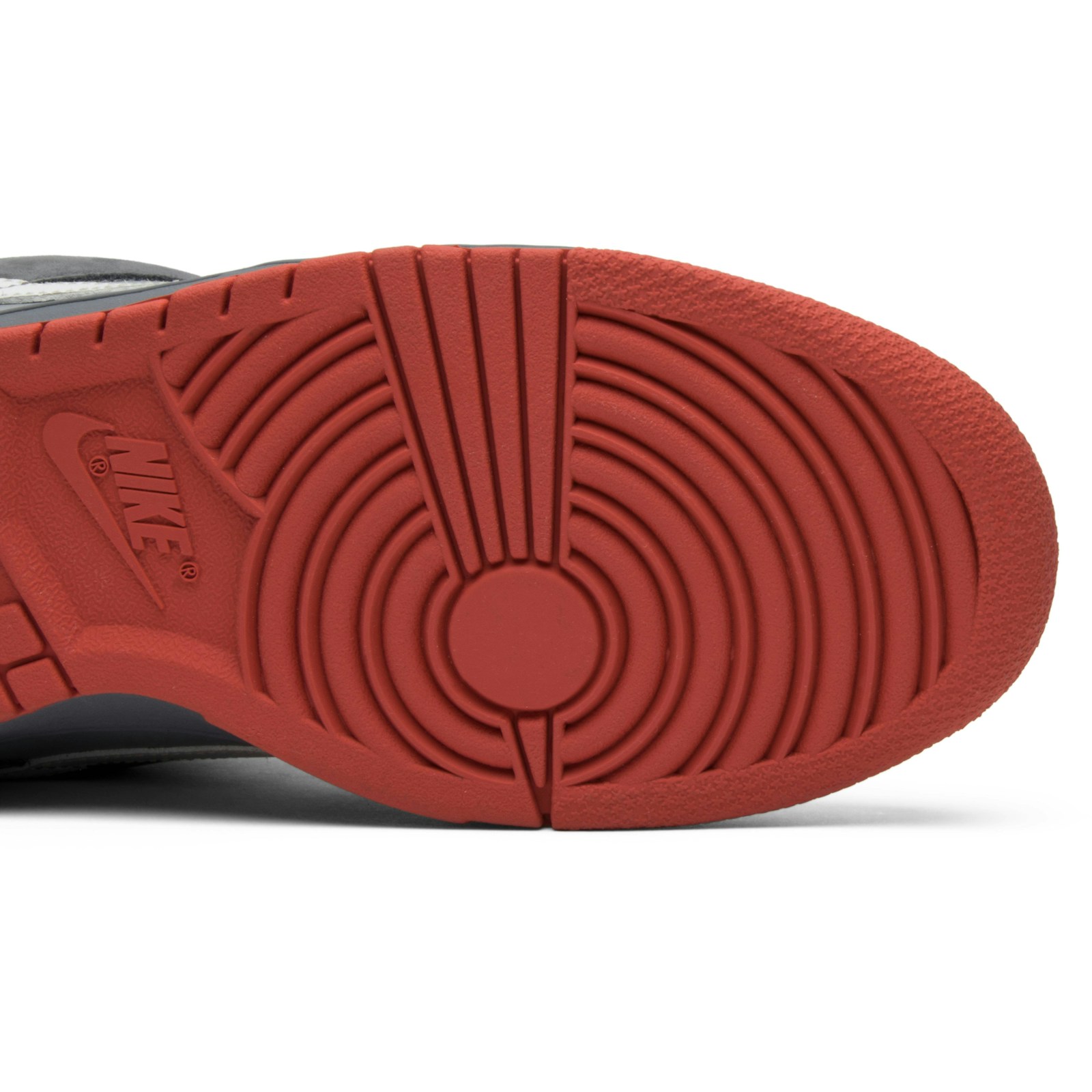 Jeff Staple x Nike SB Dunk Low Pro 'Pigeon' 304292-011 - Image 5