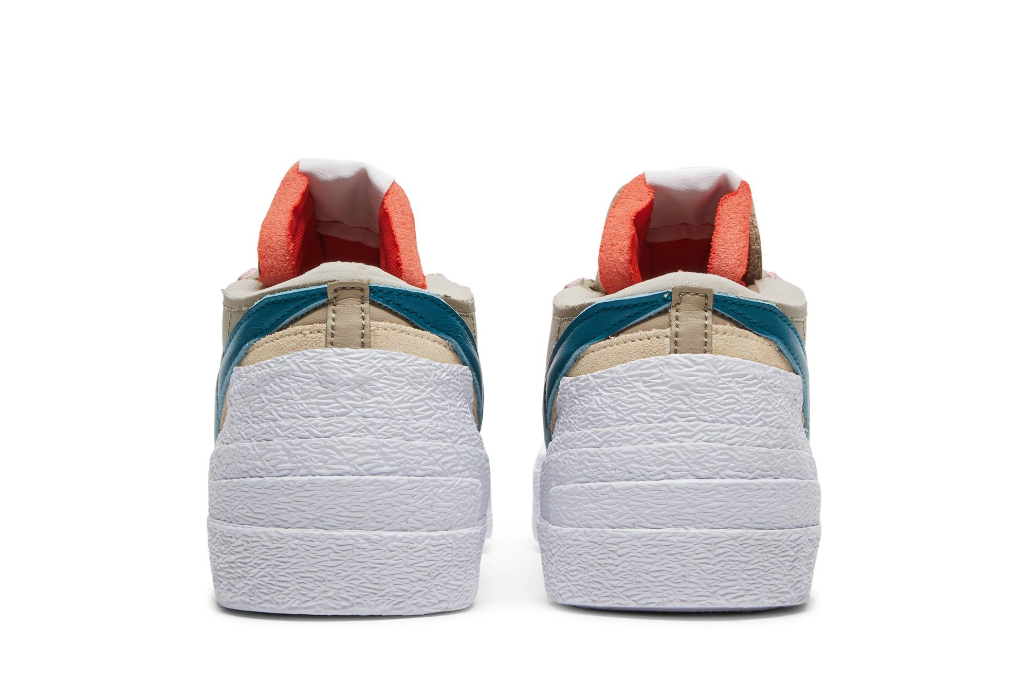 KAWS x sacai x Nike Blazer Low Reed DM7901-200 Moroen - Image 6