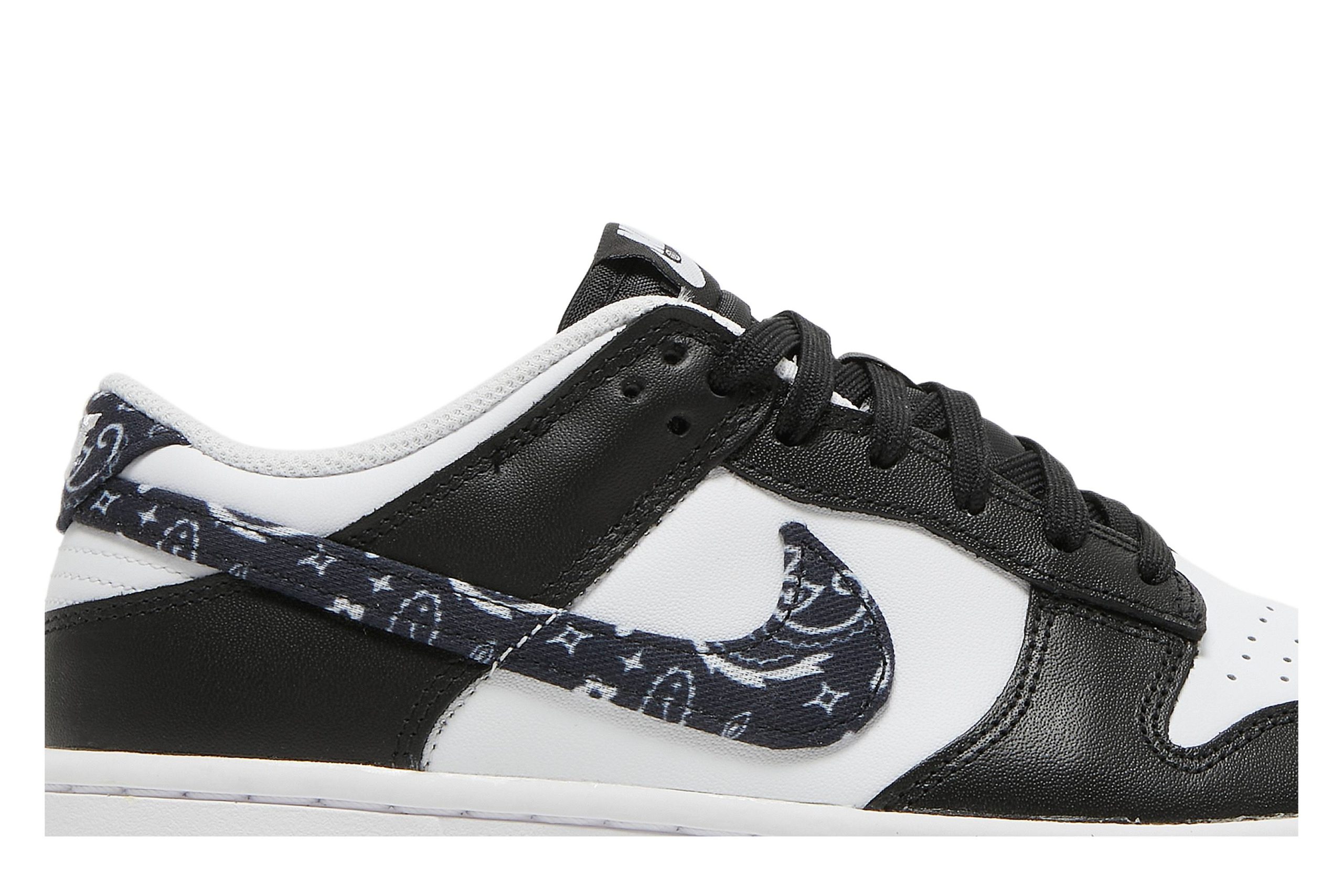 (Women) Nike Dunk Low Black Paisley DH4401-100 Moroen - Image 2