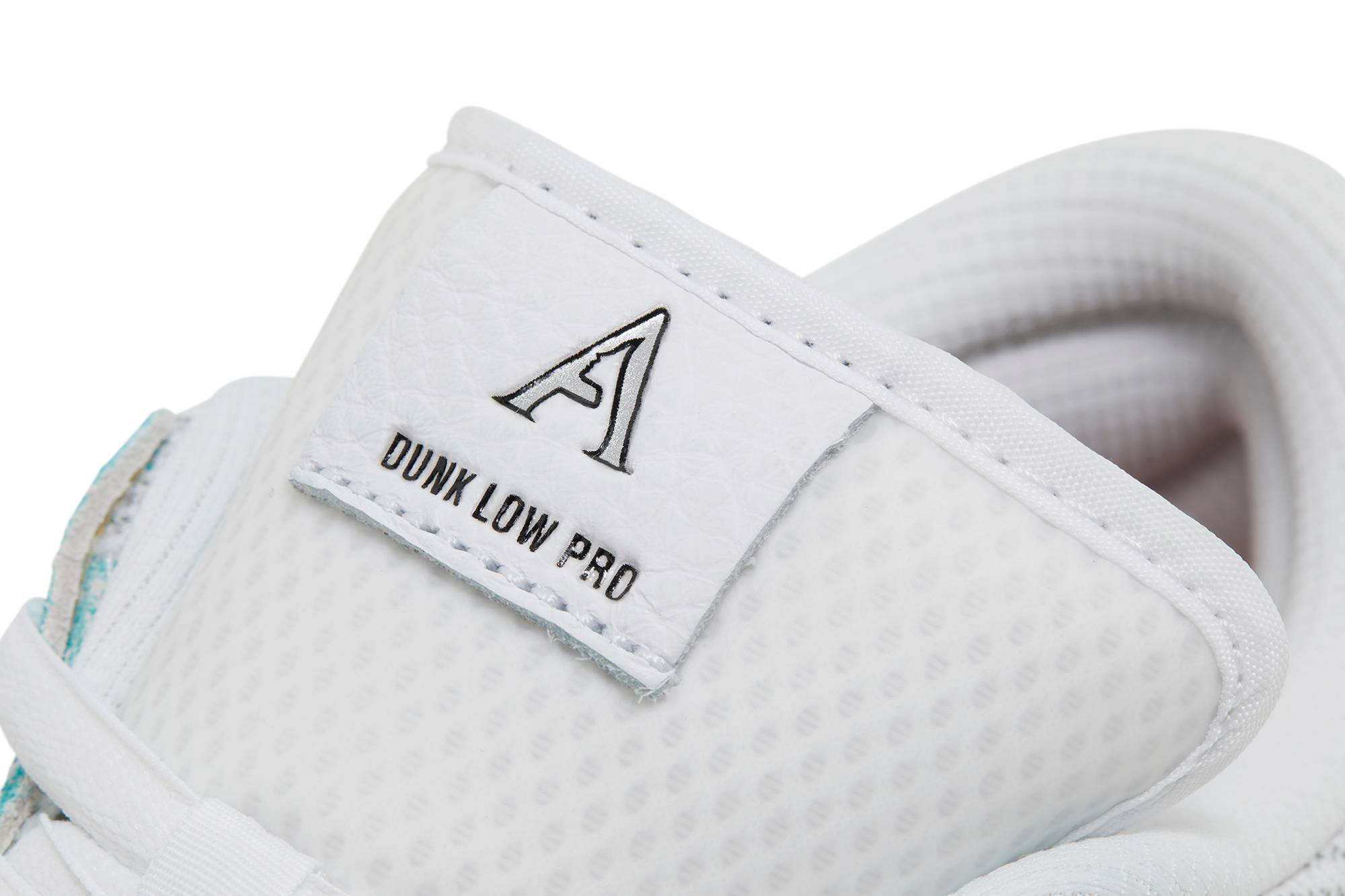 April Skateboards x Nike Dunk Low SB 'Turbo Green' FD2562-400 - Image 10