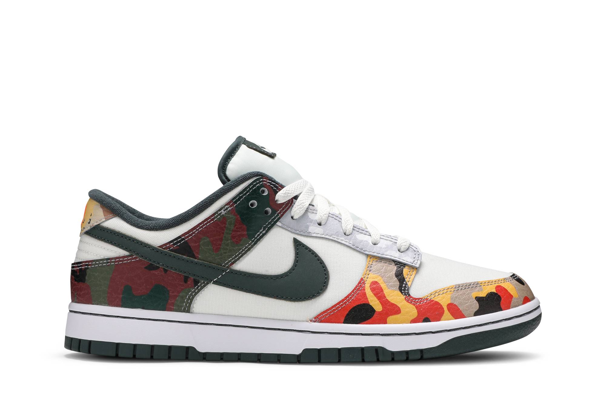 Nike Dunk Low SE Multi-Camo DH0957-100 Moroen