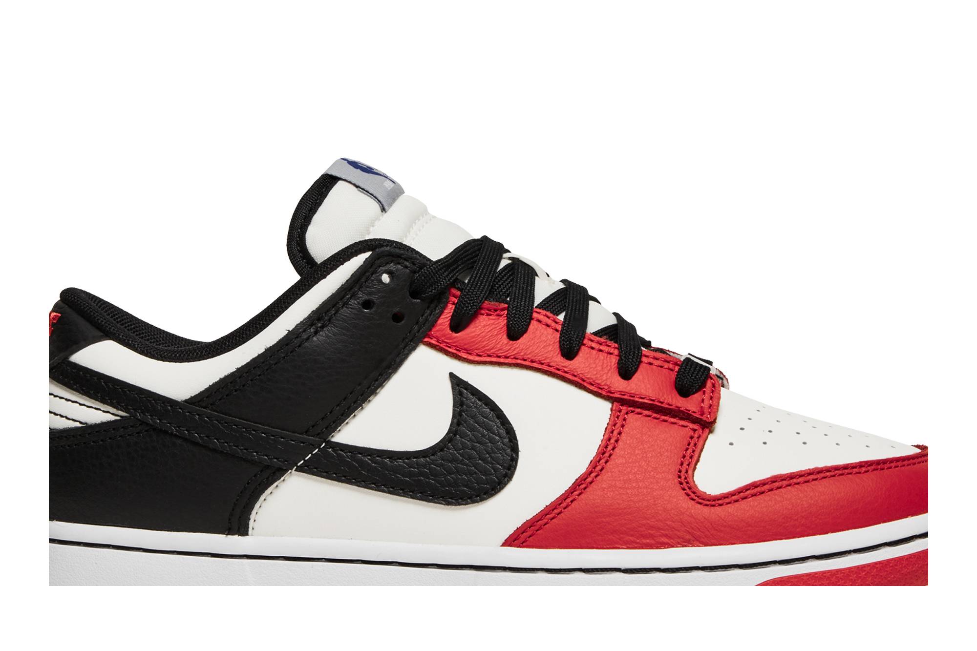 NBA x Nike Dunk Low EMB '75th Anniversary Chicago' DD3363-100 - Image 2