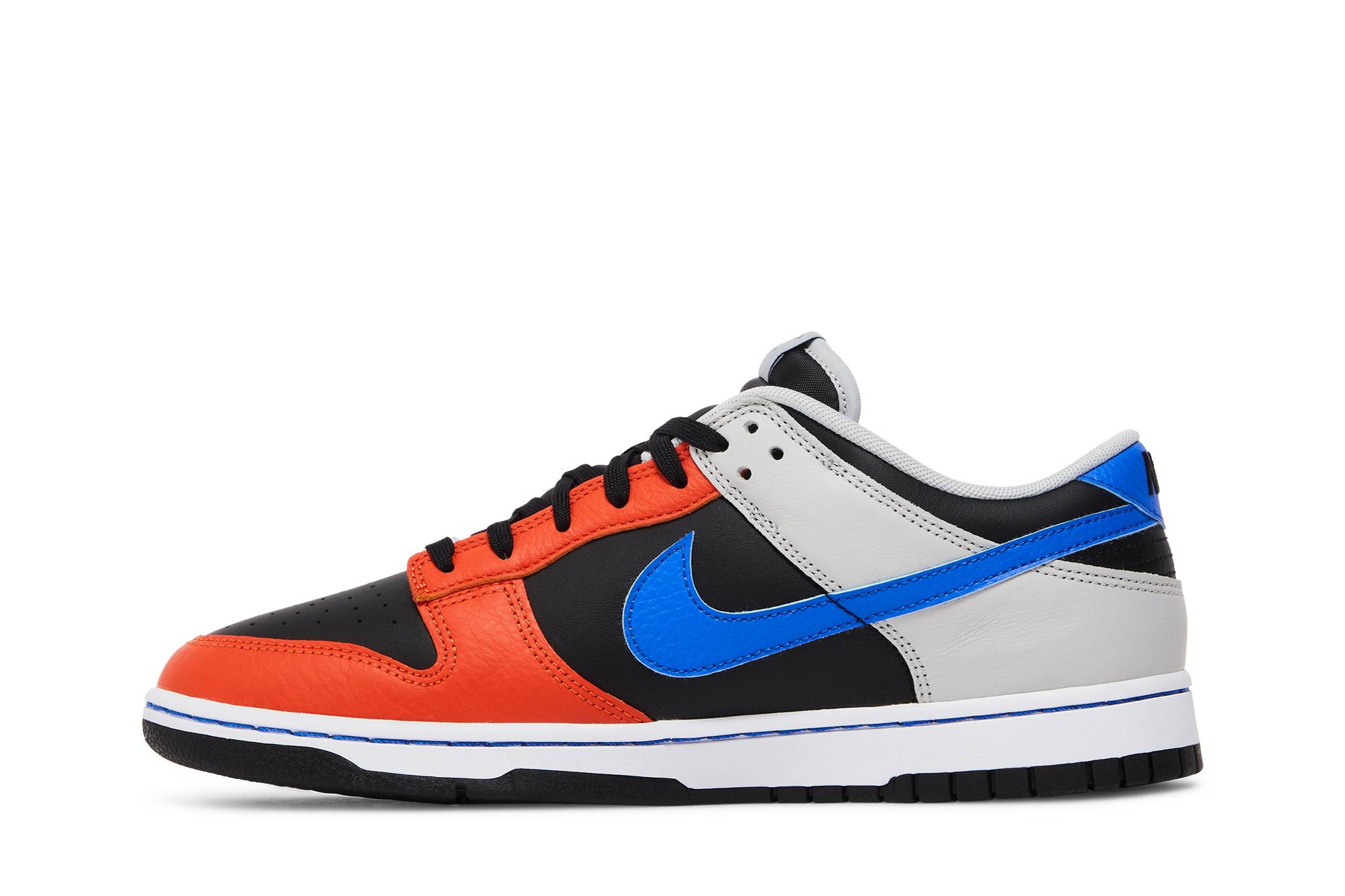 NBA x Nike Dunk Low EMB '75th Anniversary Knicks' DD3363-002 - Image 3