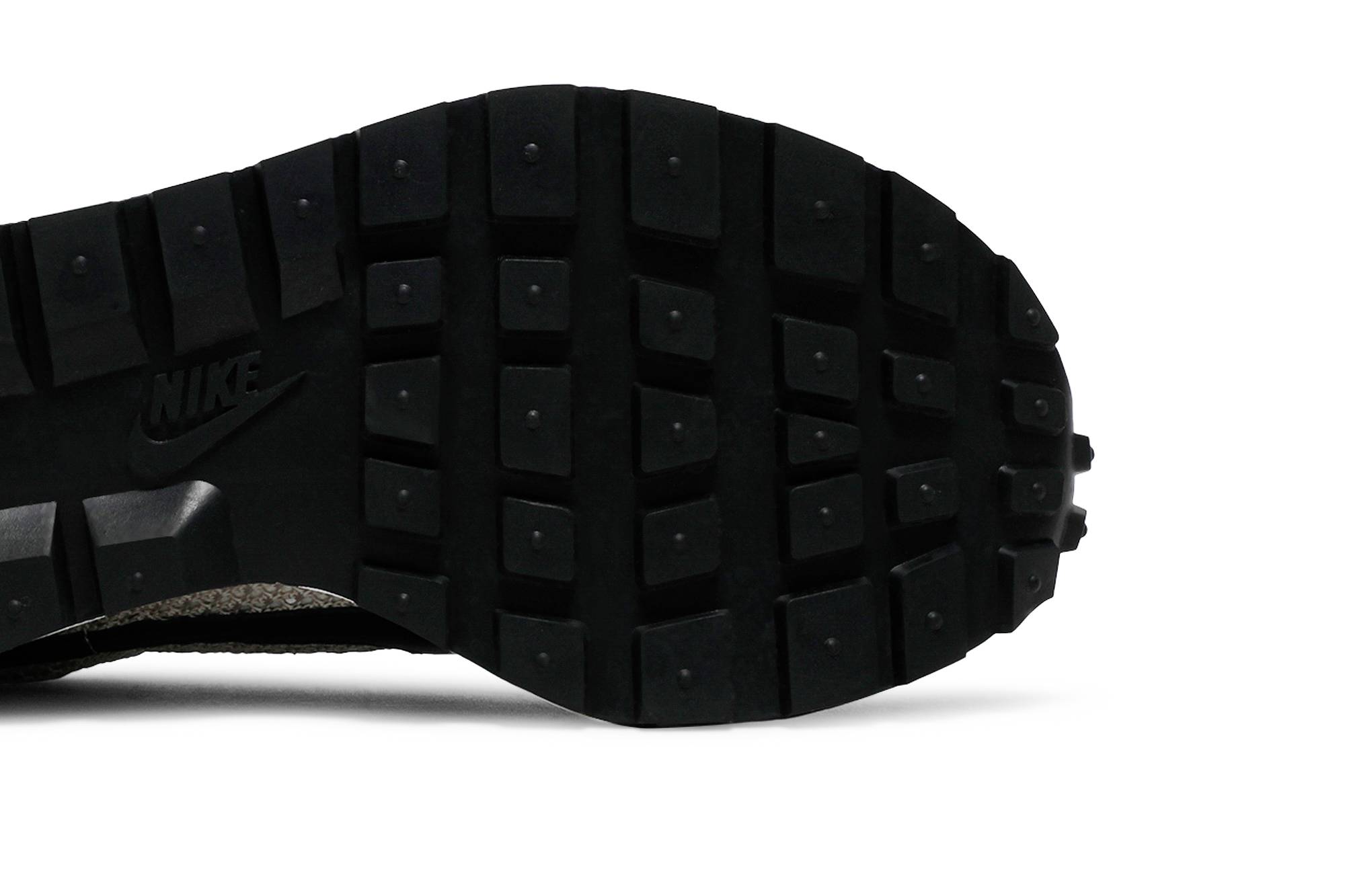 sacai x Nike VaporWaffle SP 'Villain Red' DD3035-200 - Imagen 5