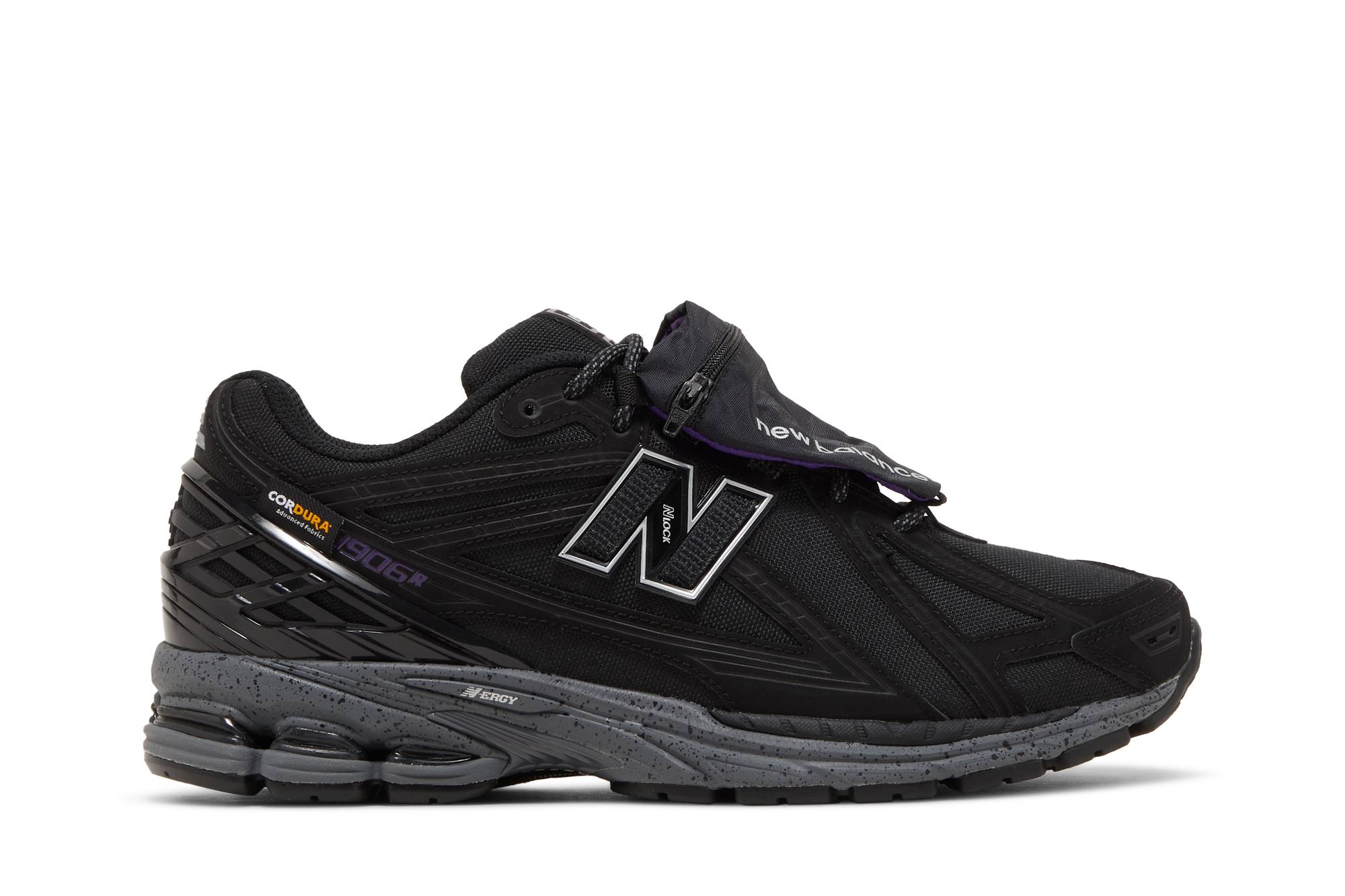 New Balance 1906R Cordura Pouch - Black M1906ROC Gloiber