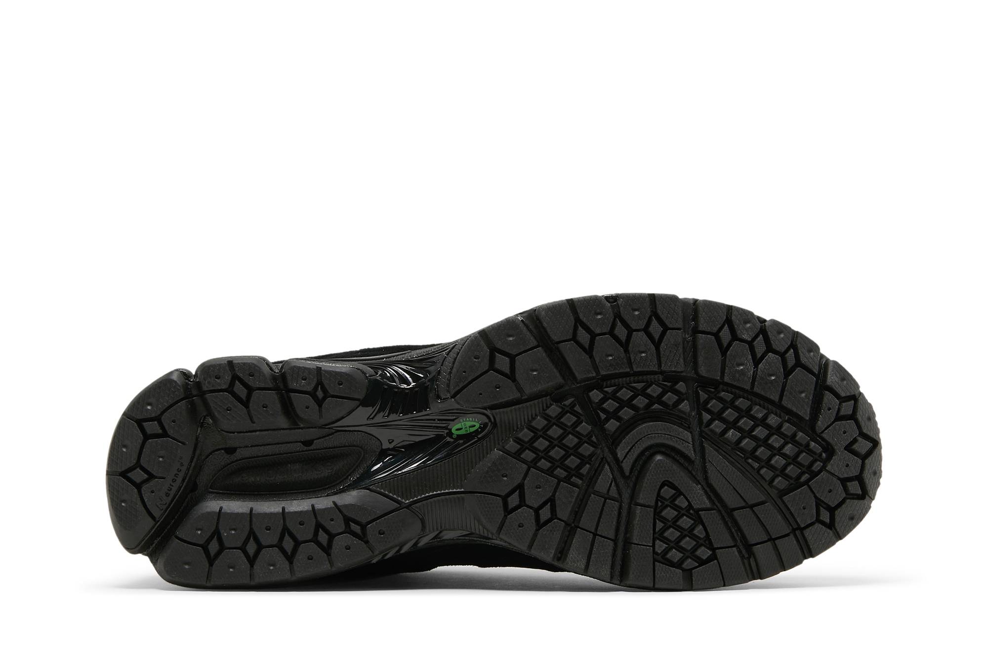 New Balance 2002R Black Green ML2002RO Coiloa - Image 4