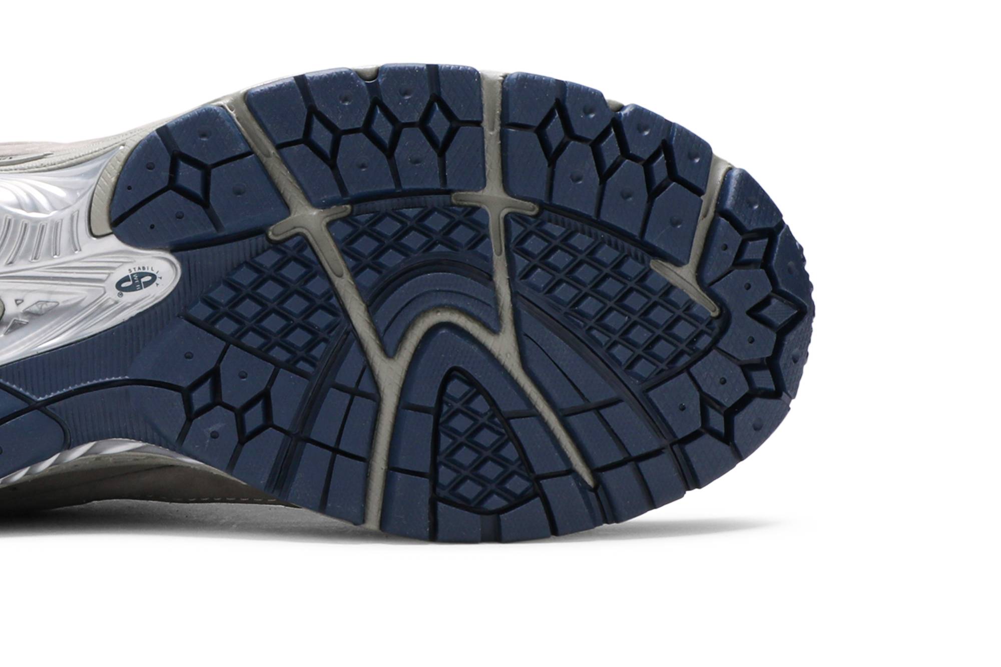 New Balance 2002R OG Light Grey ML2002RA Coiloa - Image 5