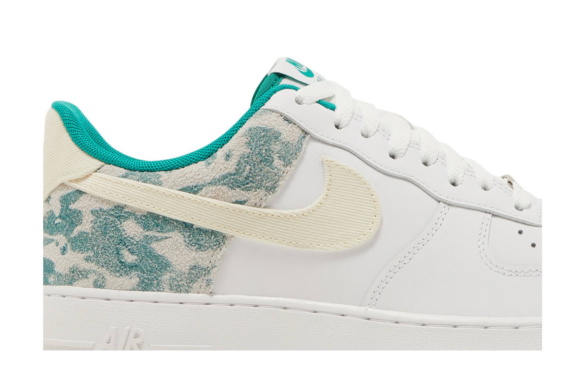 Nike Air Force 1 07 LV8 Neptune Green Camo DX3365-100 Moroen - Image 2