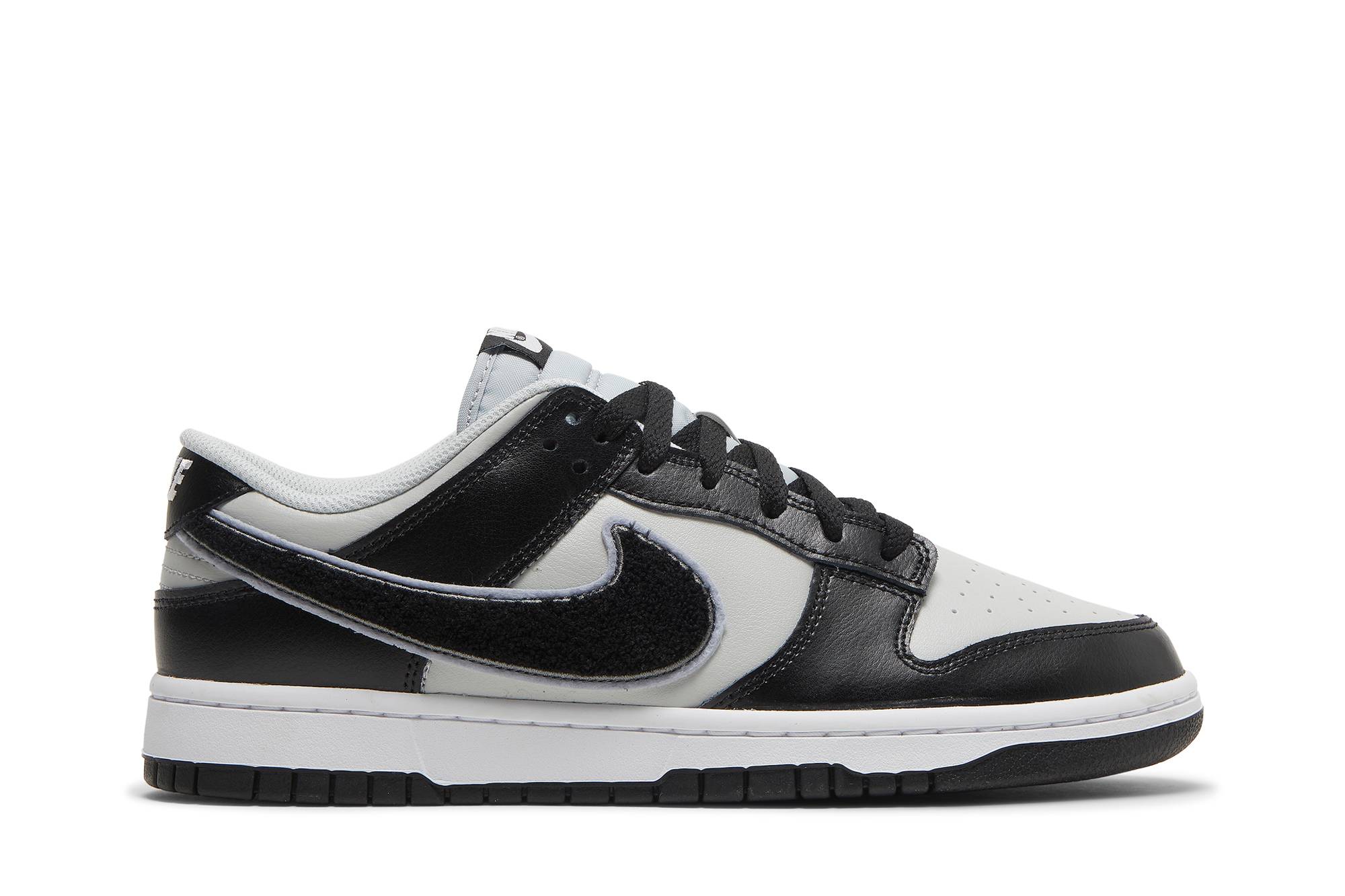 Nike Dunk Low Chenille Swoosh DQ7683-001 Gloiber