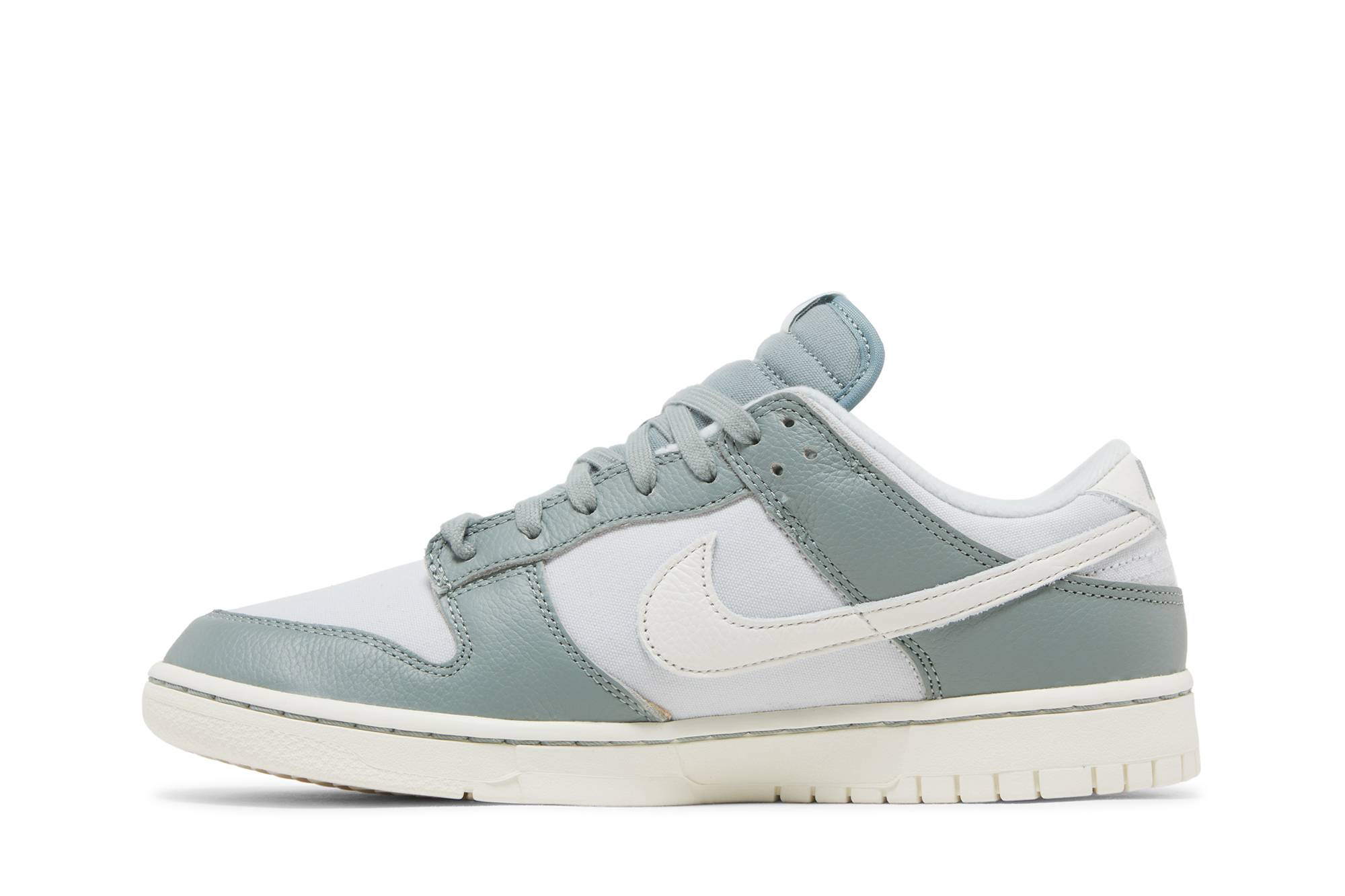 Nike Dunk Low Mica Green DV7212-300 Moroen - Image 3