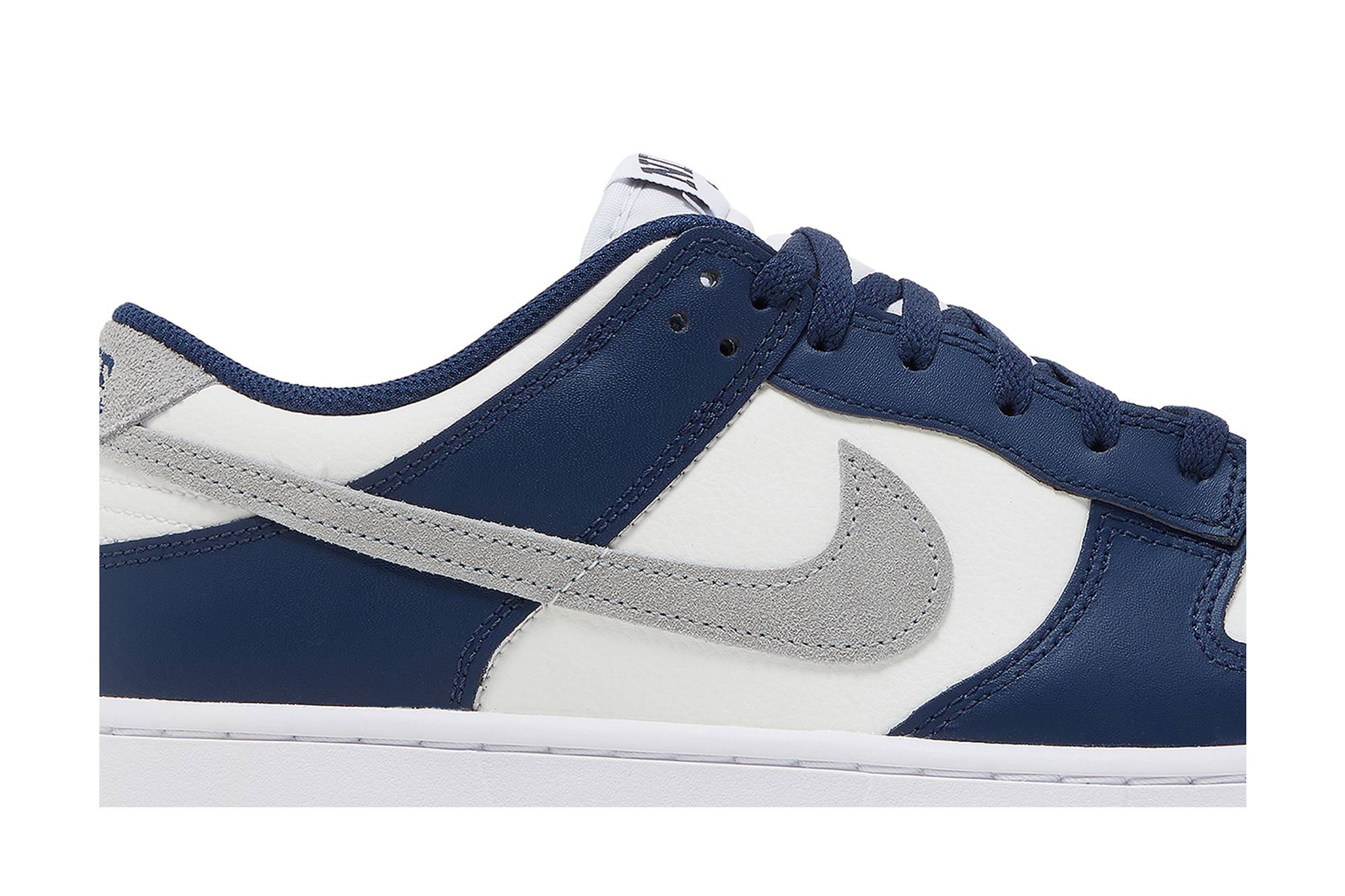 Nike Dunk Low Midnight Navy FD9749-400 Moroen - Image 2