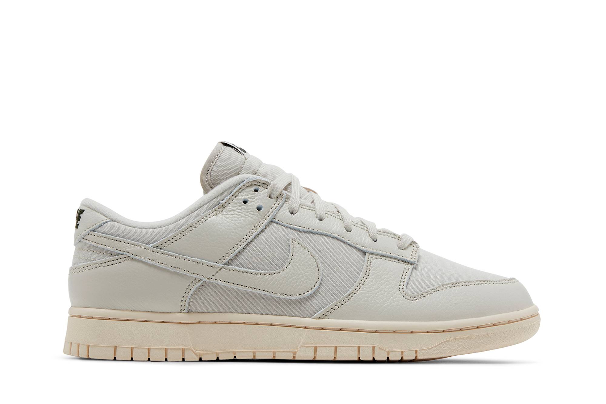 Nike Dunk Low Premium Light Orewood Brown DZ2538-100 Gloiber