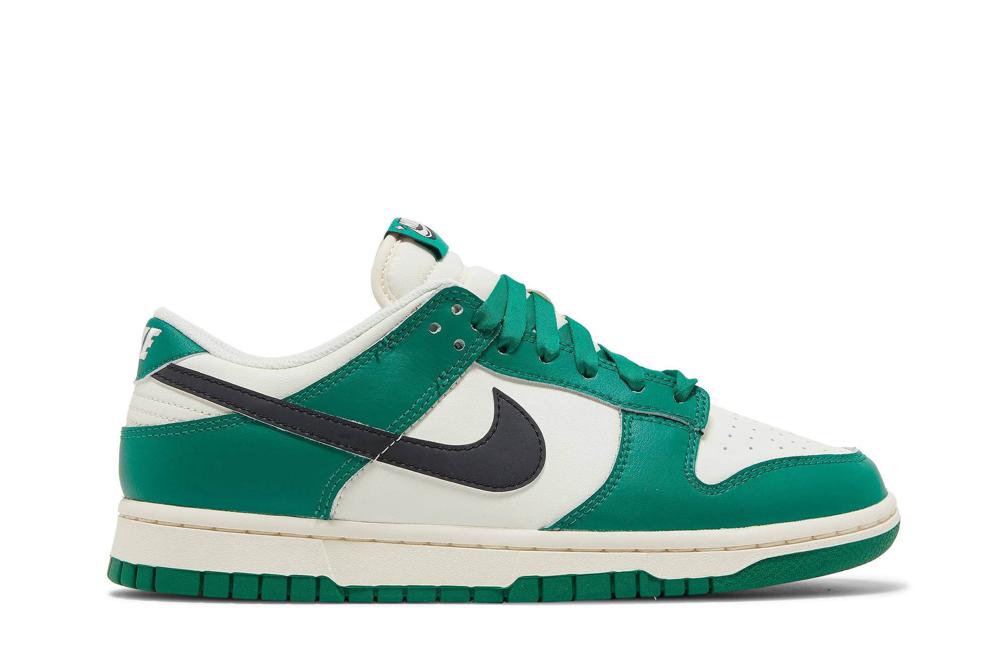 Nike Dunk Low SE Lottery DR9654-100 Gloiber