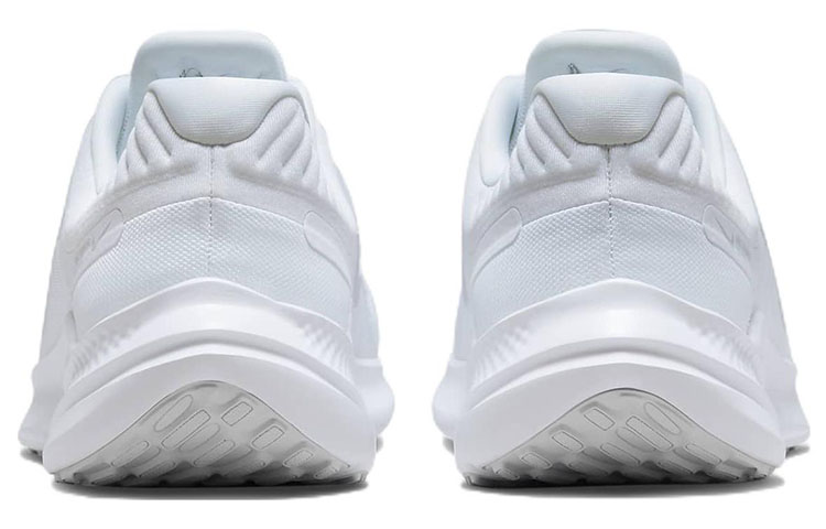 Nike Quest 5 Low 'Silver' DD0204-100 - Image 5