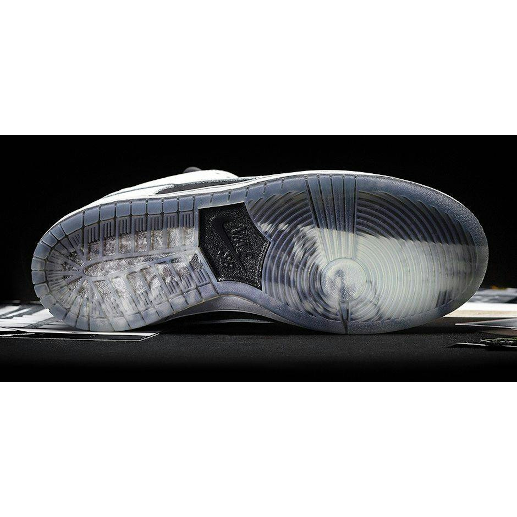 Nike SB Dunk Low Pro 35mm Camera Starp 504750-020 Moroen - Image 6