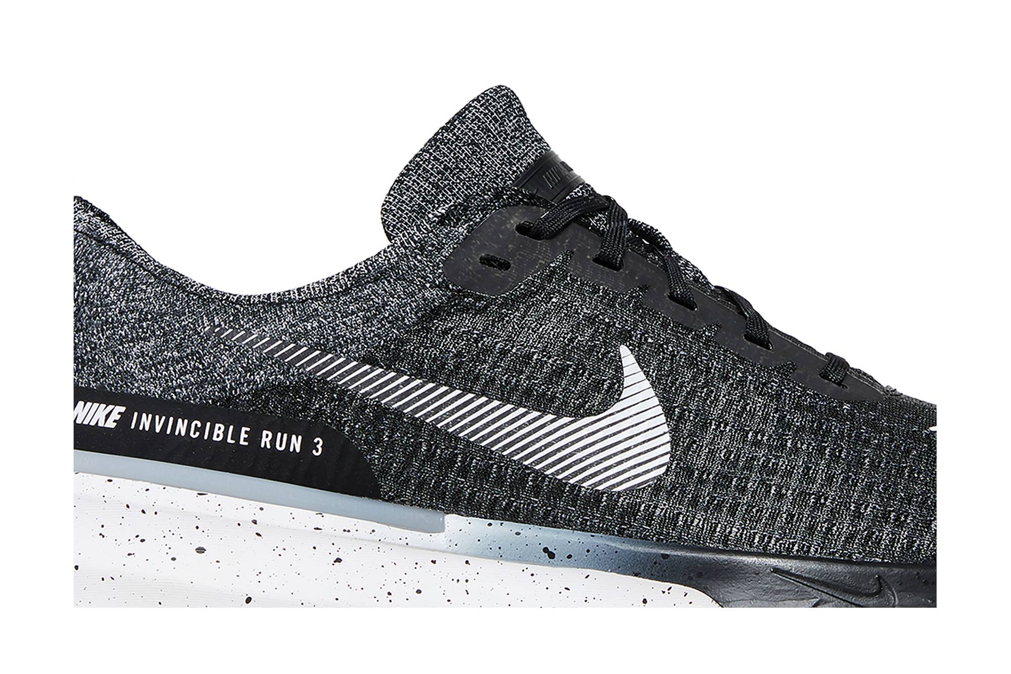 Nike ZoomX Invincible Run Flyknit 3 'Oreo' DR2615-002 - Image 2