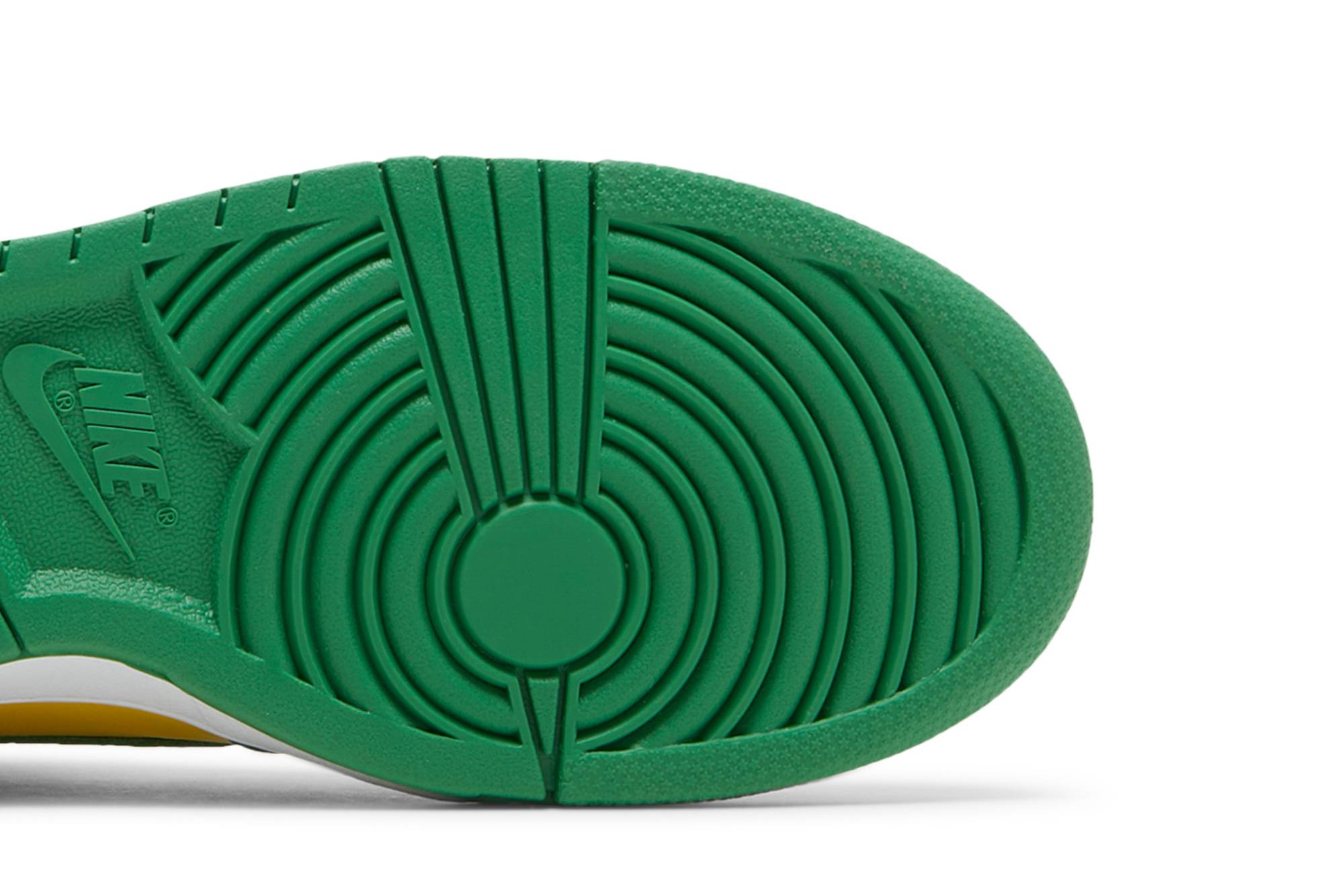 Supreme x Nike SB Dunk High 'By Any Means Brazil' DN3741-700 - Image 5