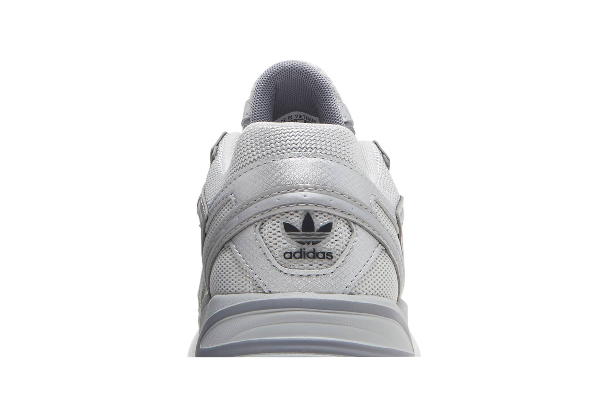(Women) adidas Astir 'Triple Grey' GZ3569 - Imagen 7
