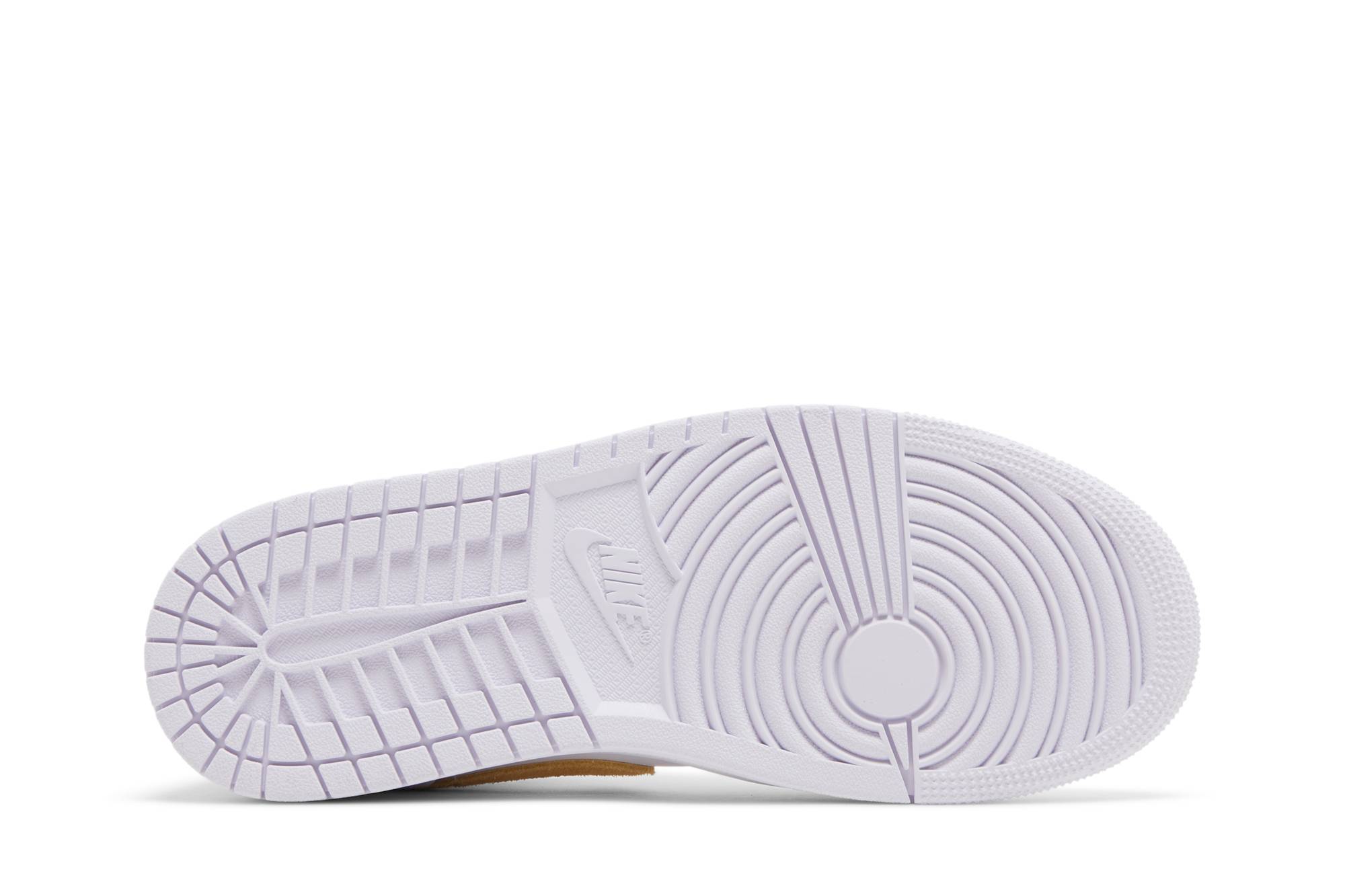 (Women) Air Jordan 1 Low Barely Grape DC0774-501 Moroen - Image 4