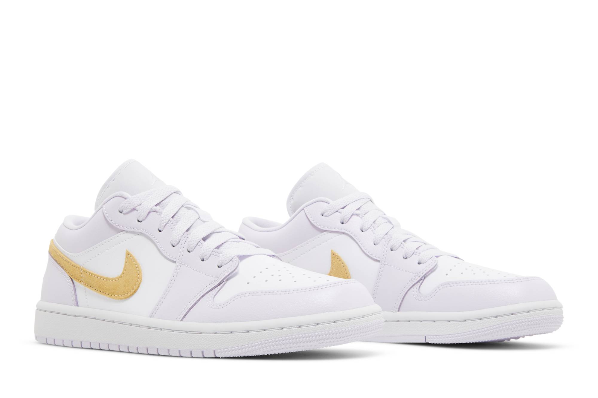 (Women) Air Jordan 1 Low Barely Grape DC0774-501 Moroen - Image 8