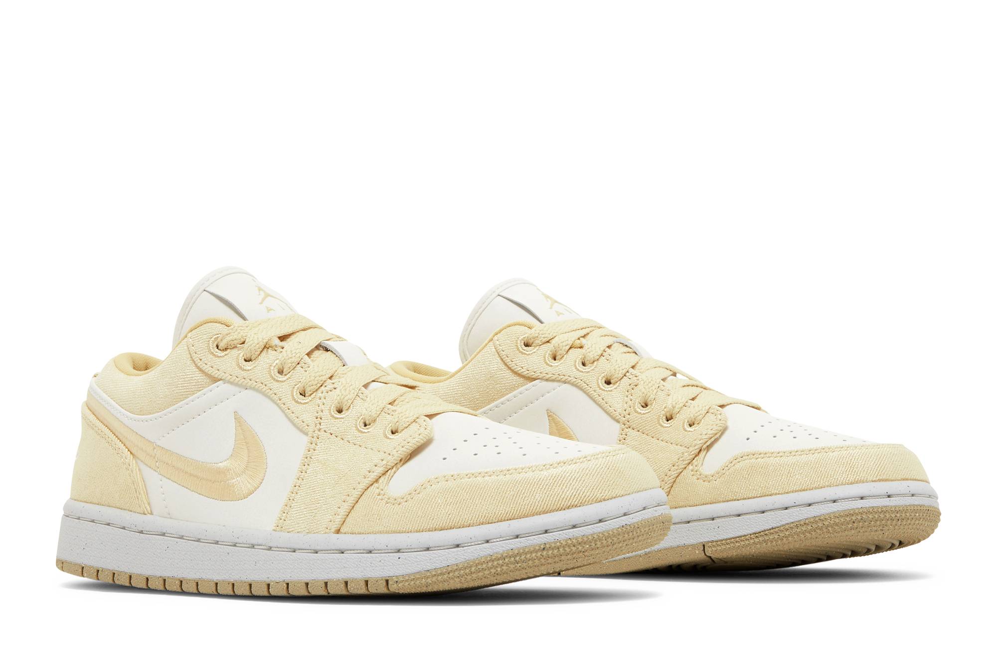 (Women) Air Jordan 1 Low SE Team Gold FN3722-701 Moroen - Image 8