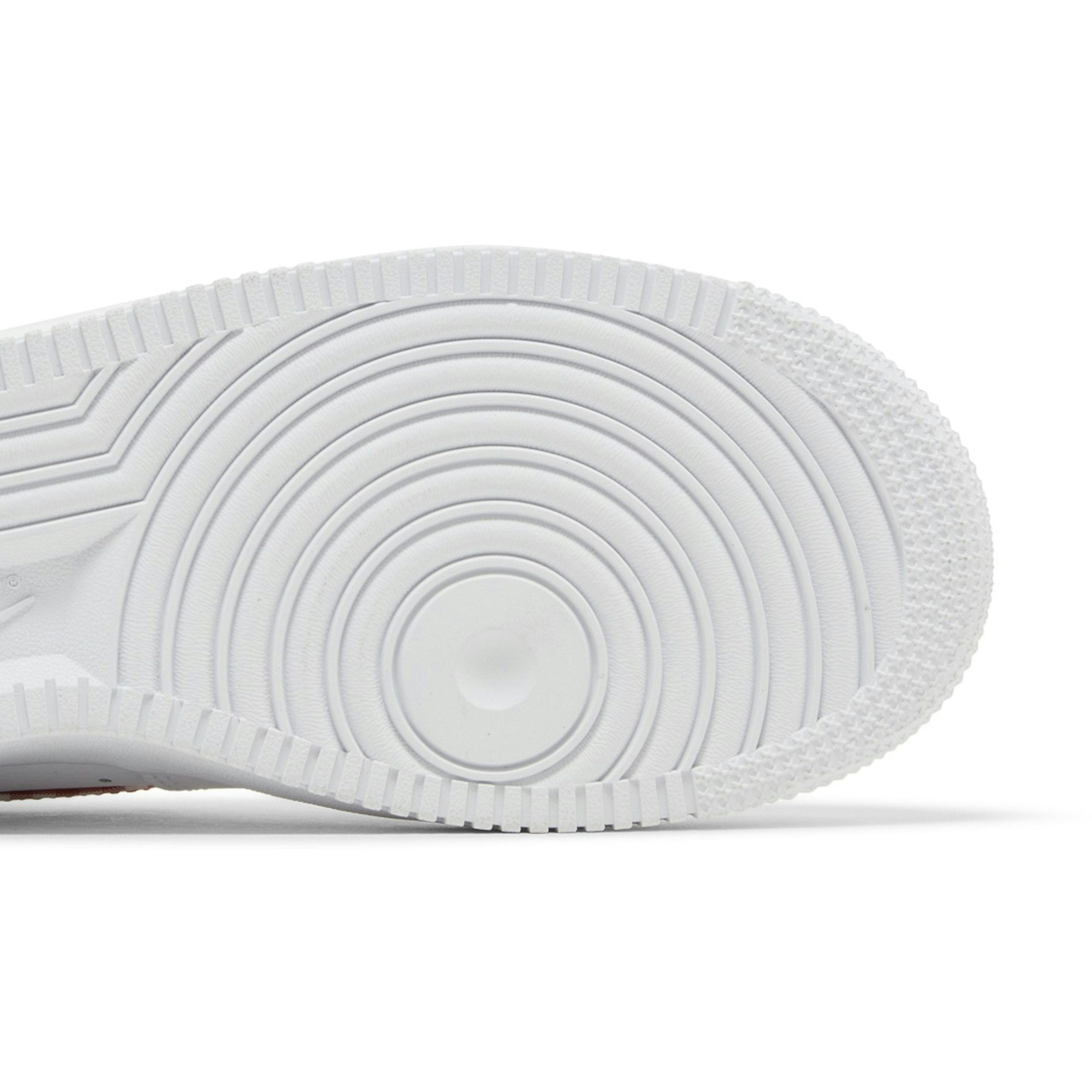 (Women) Nike Air Force 1 07 Essential Mystic Red Gingham DZ2784-101 Moroen - Image 5