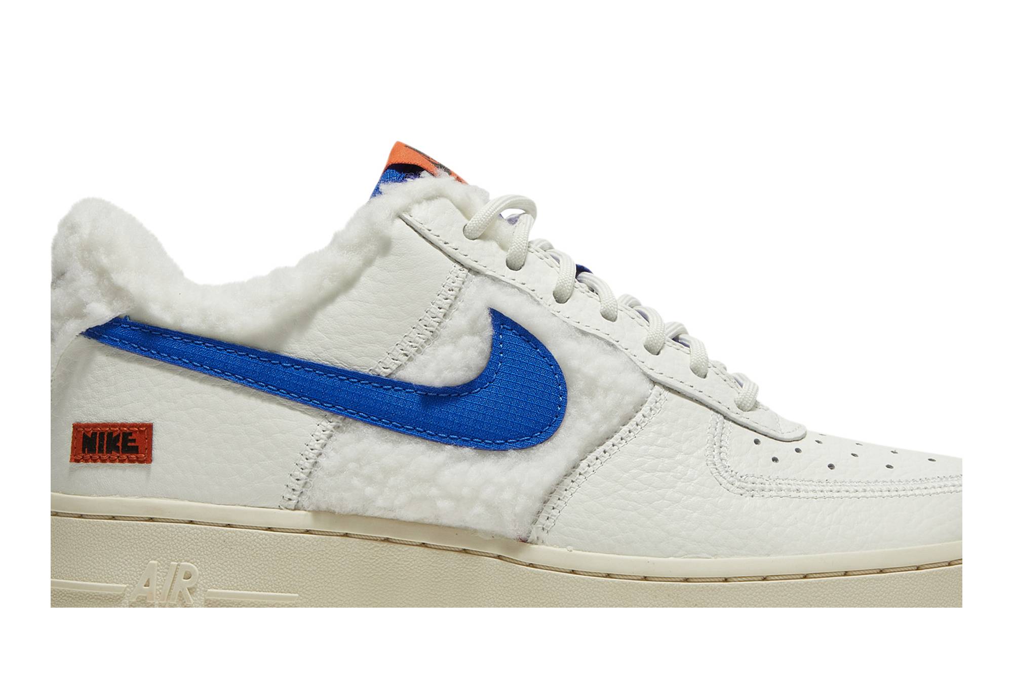 (Women) Nike Air Force 1 07 Sherpa Fleece DO6680-100 Moroen - Image 2