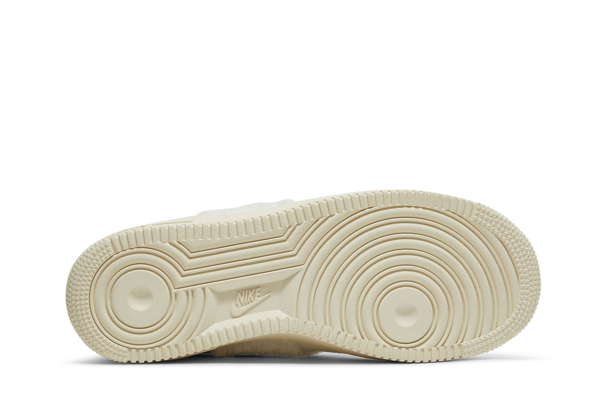 (Women) Nike Air Force 1 07 Sherpa Fleece DO6680-100 Moroen - Image 4