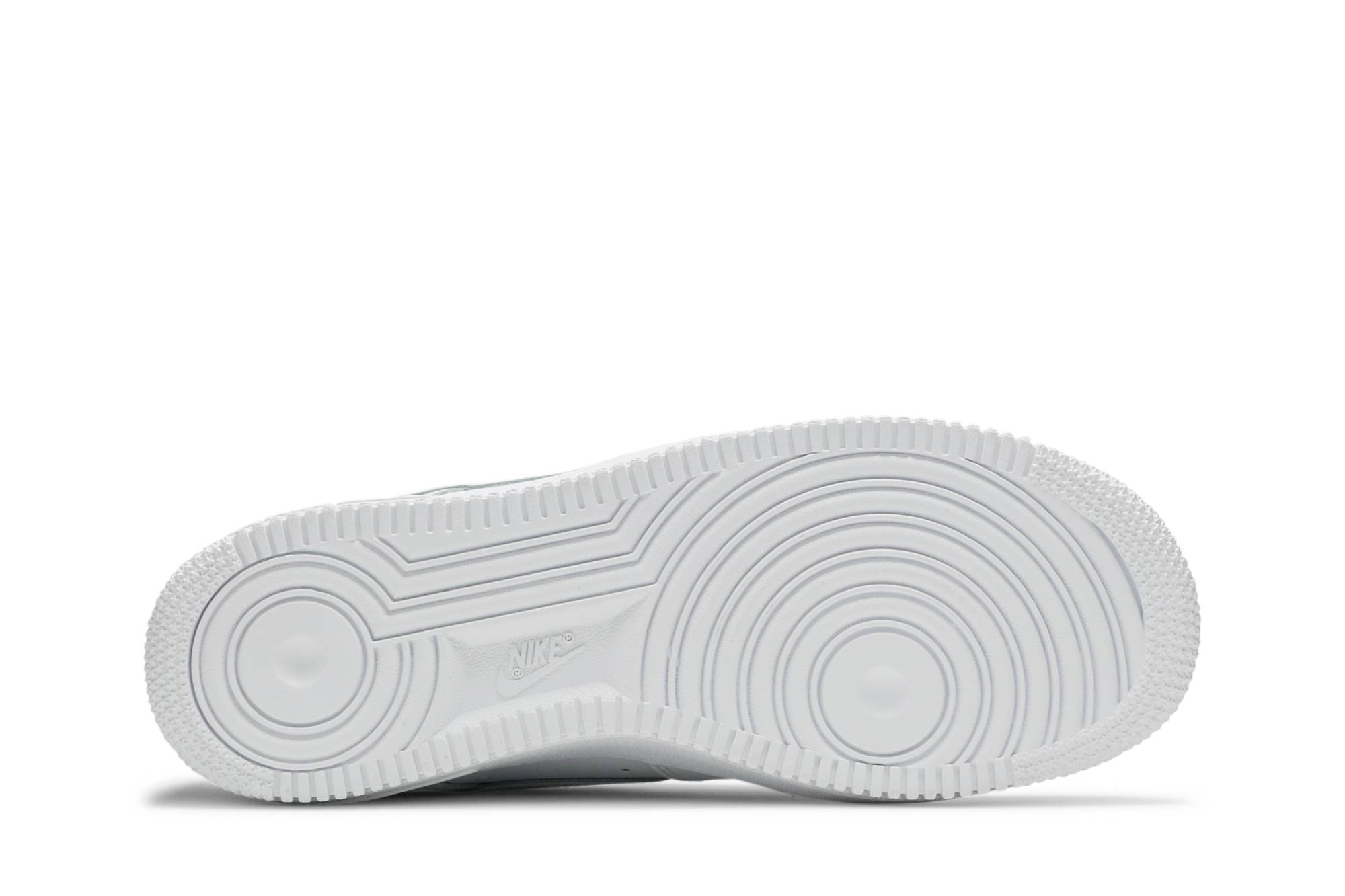 (Women) Nike Air Force 1 07 Triple White DD8959-100 Moroen - Image 4