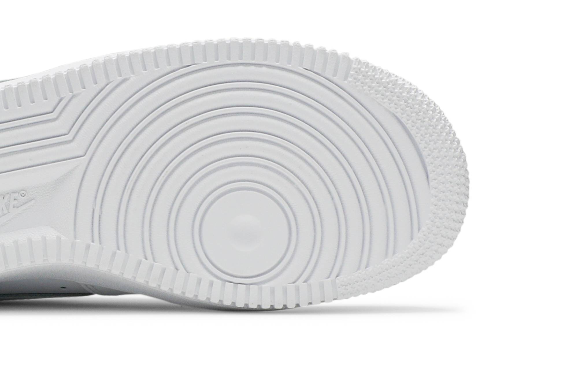 (Women) Nike Air Force 1 07 Triple White DD8959-100 Moroen - Image 5