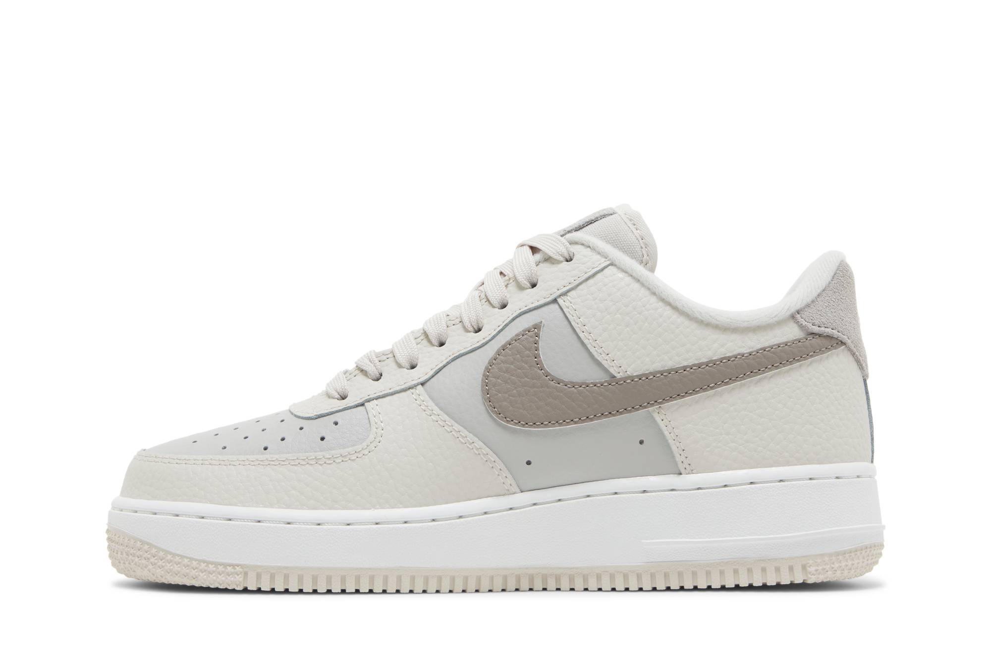 (Women) Nike Air Force 1 Low Light Orewood FB8483-100 Moroen - Image 3