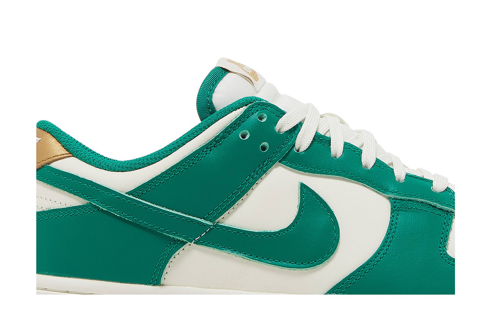 (Women) Nike Dunk Low 'Malachite Metallic Gold' FB7173-131 - Afbeelding 2