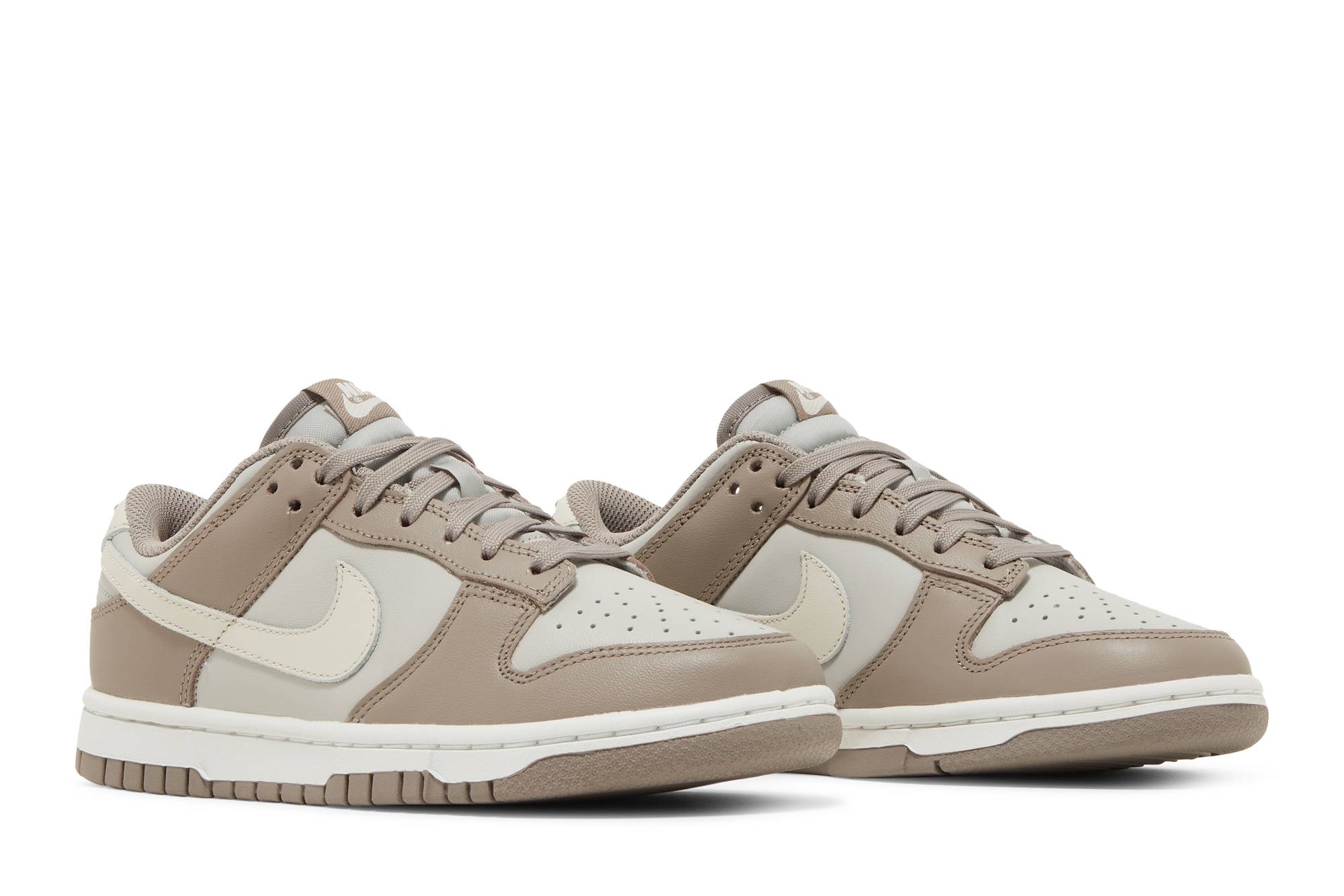 (Women) Nike Dunk Low Moon Fossil FD0792-001 Moroen - Image 12