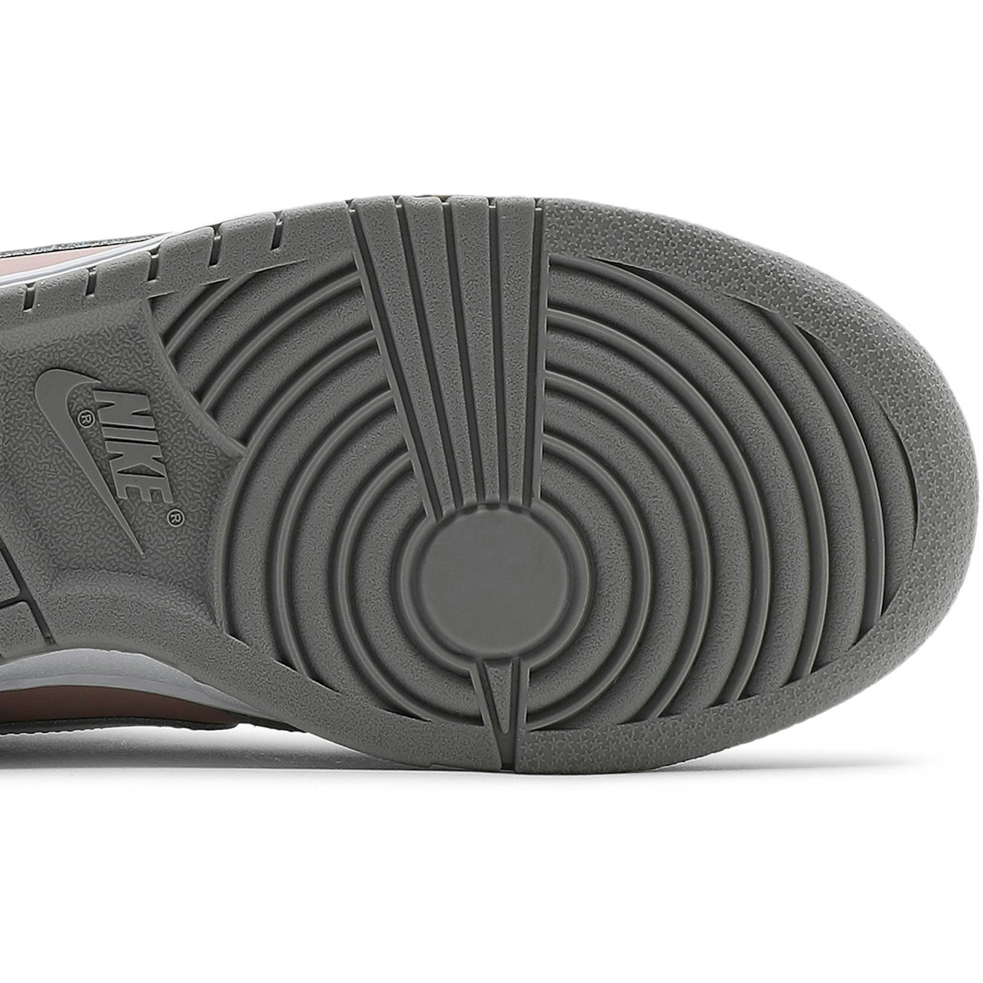 (Women) Nike Dunk Low Soft Grey Pink DM8329-600 Moroen - Image 5